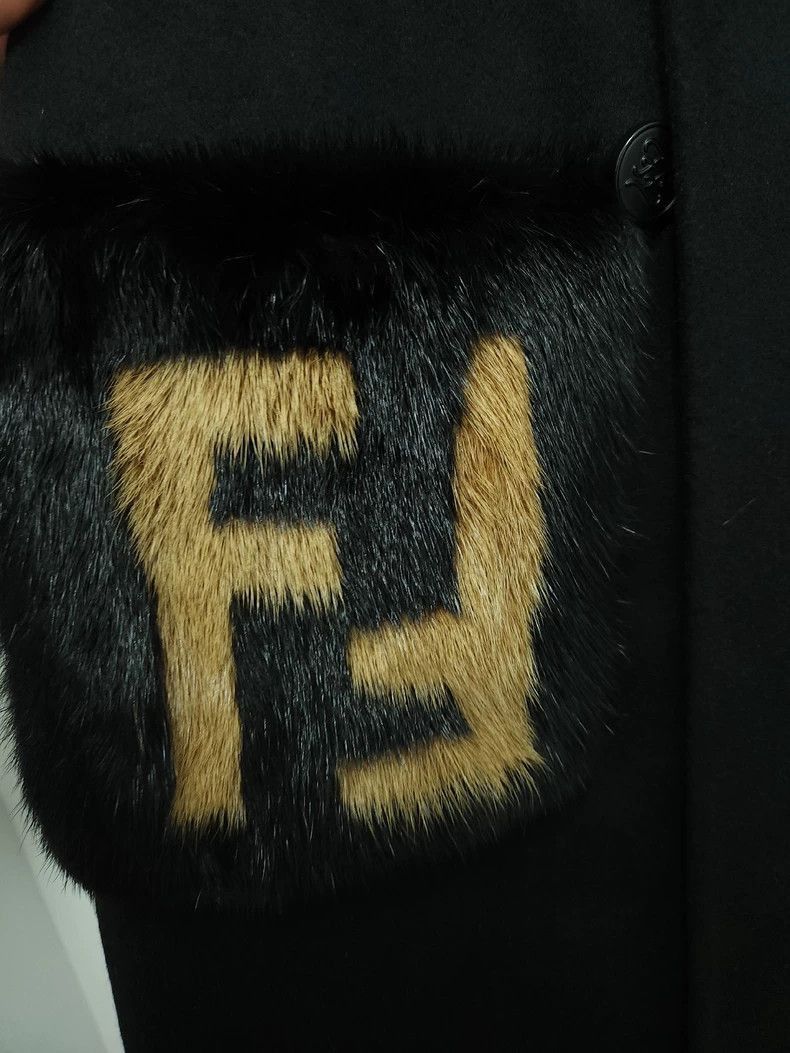 Fendi Fendi Wool Overcoat with Fur Pockets Size US M / EU 48-50 / 2 - 3 Thumbnail