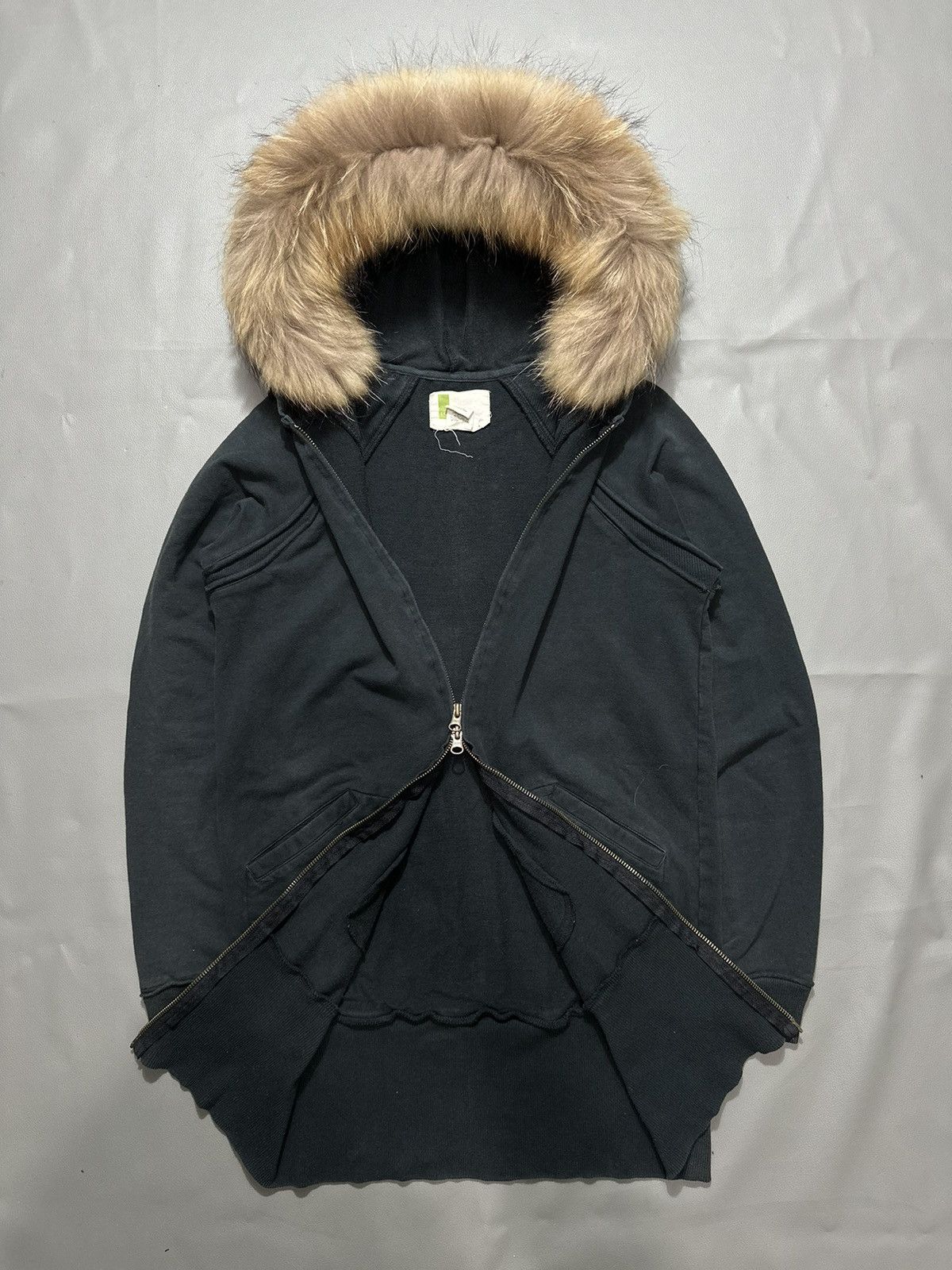 Le Grande Bleu (L.G.B.) DISTRESSED WORLDWIDE Zip Fur Hoodie IfSixWasNine LGB STYLE Size US S / EU 44-46 / 1 - 6 Thumbnail