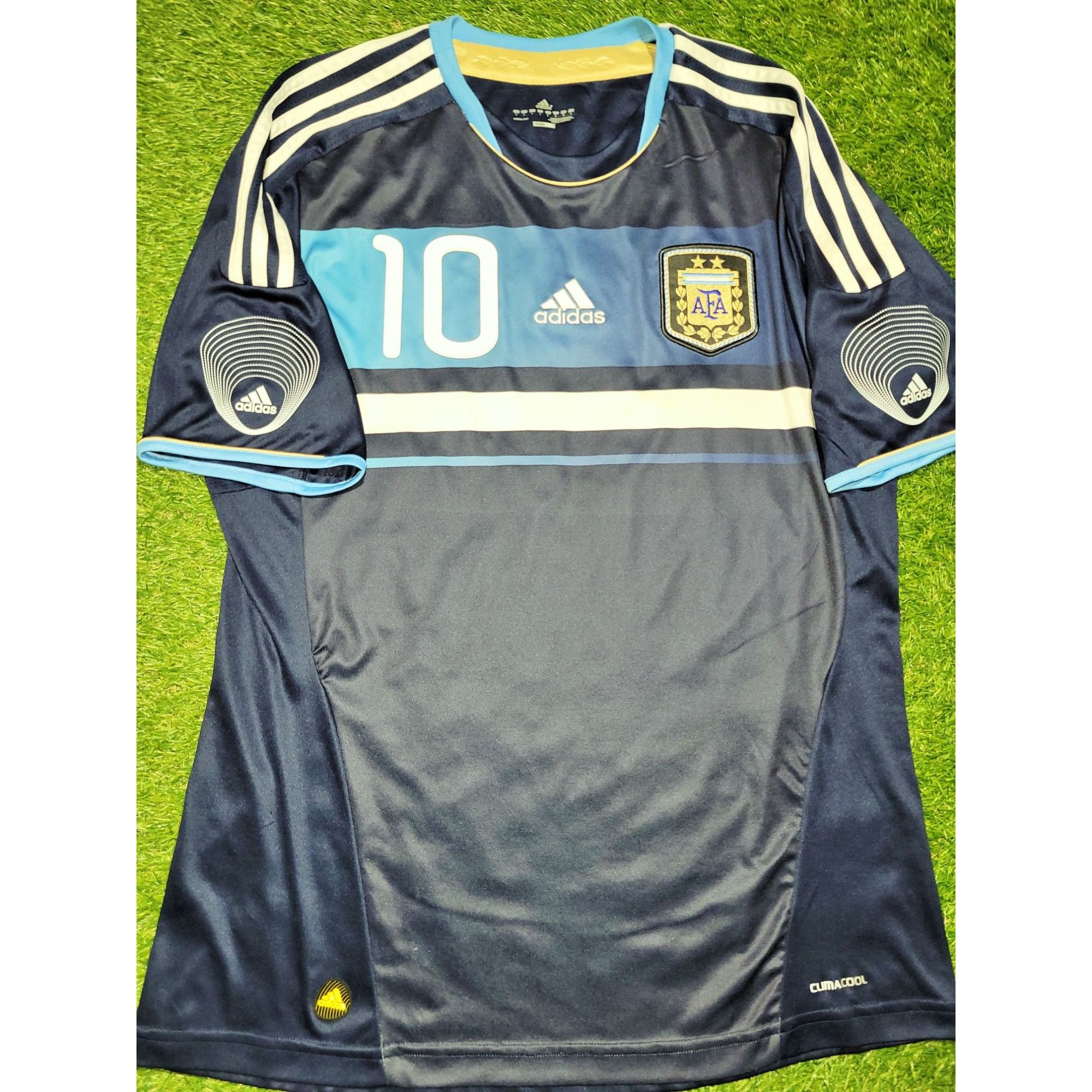 Messi Argentina 2011 2012 FRIENDLY Away Soccer Jersey L