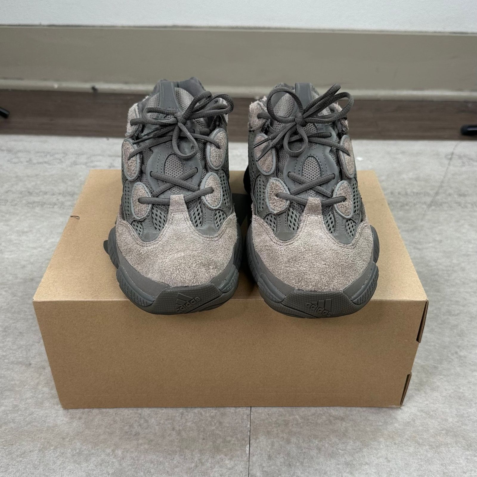Adidas Adidas Yeezy 500 Clay Brown Shoes Low Tops Mens 11 Size US 11 / EU 44 - 4 Thumbnail