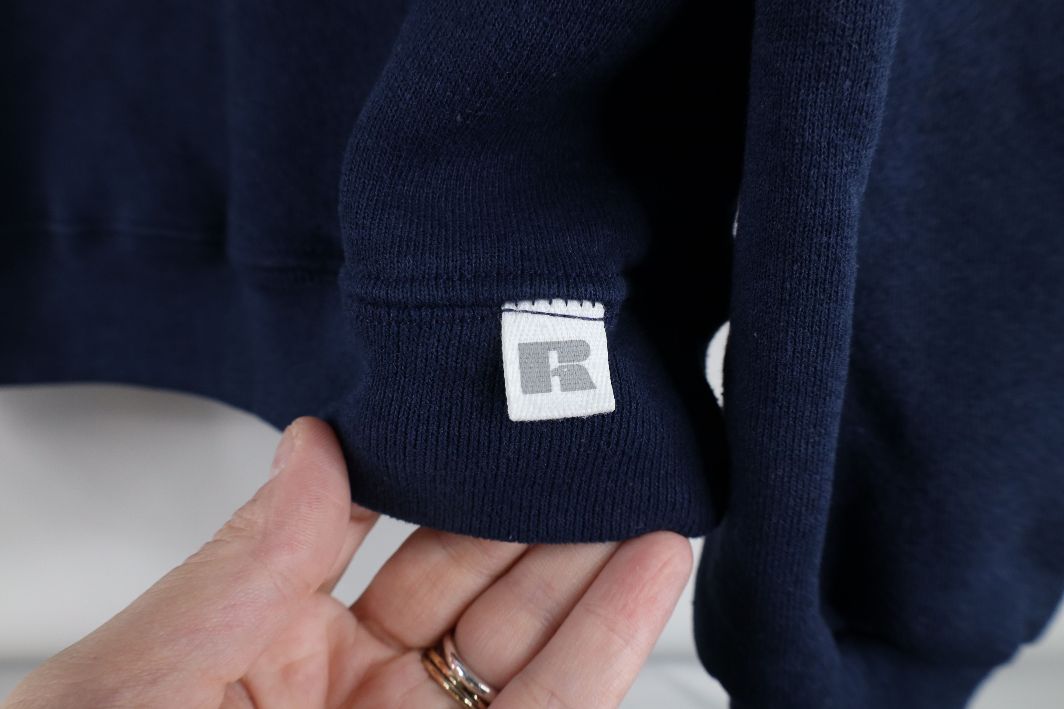 Russell Athletic × Vintage Vintage 90s Russell Athletic Blank Sweatshirt Blue USA Size M / US 6-8 / IT 42-44 - 4 Thumbnail