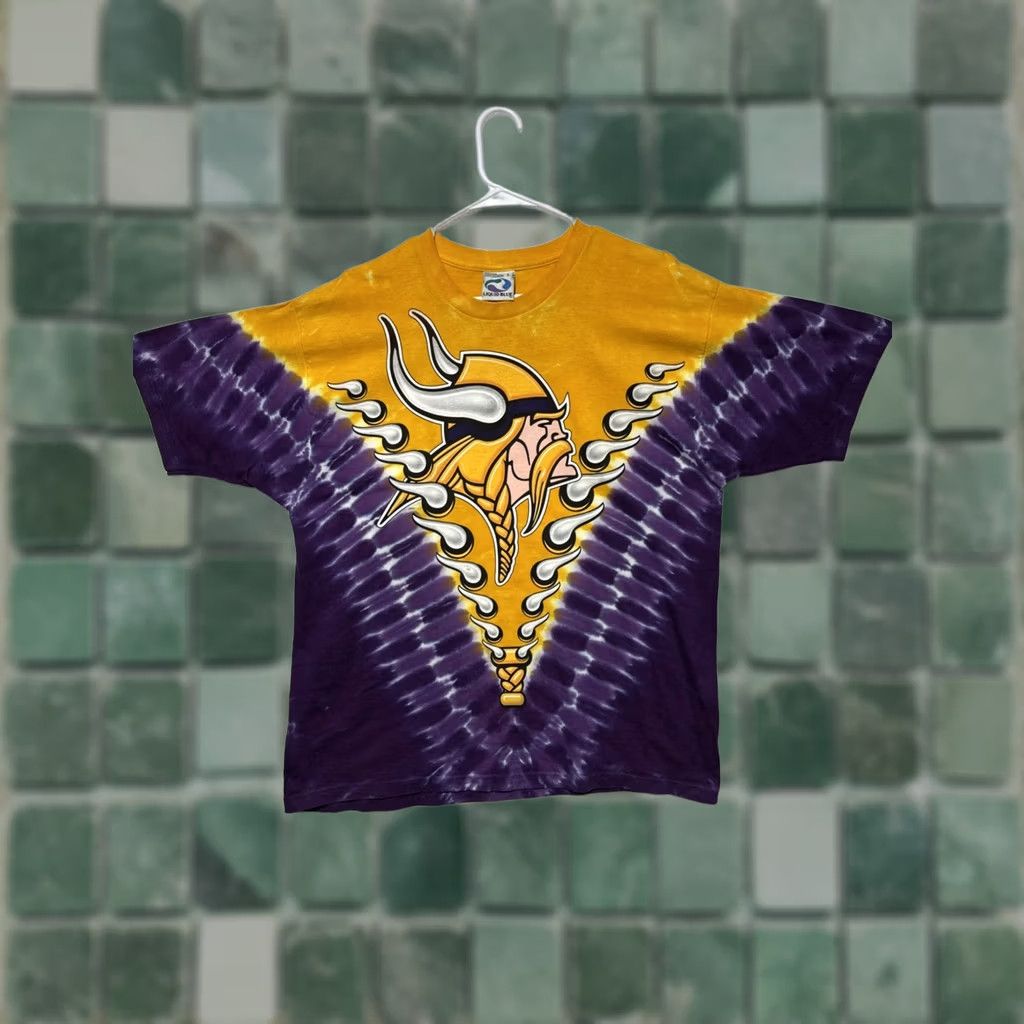 Liquid Blue VINTAGE Liquid Blue Minnesota Vikings Tie Dye T-Shirt White Tag Size Large Mens 1990s Cotton Short Sleeve Graphic Tee Size US L / EU 52-54 / 3 - 1 Thumbnail