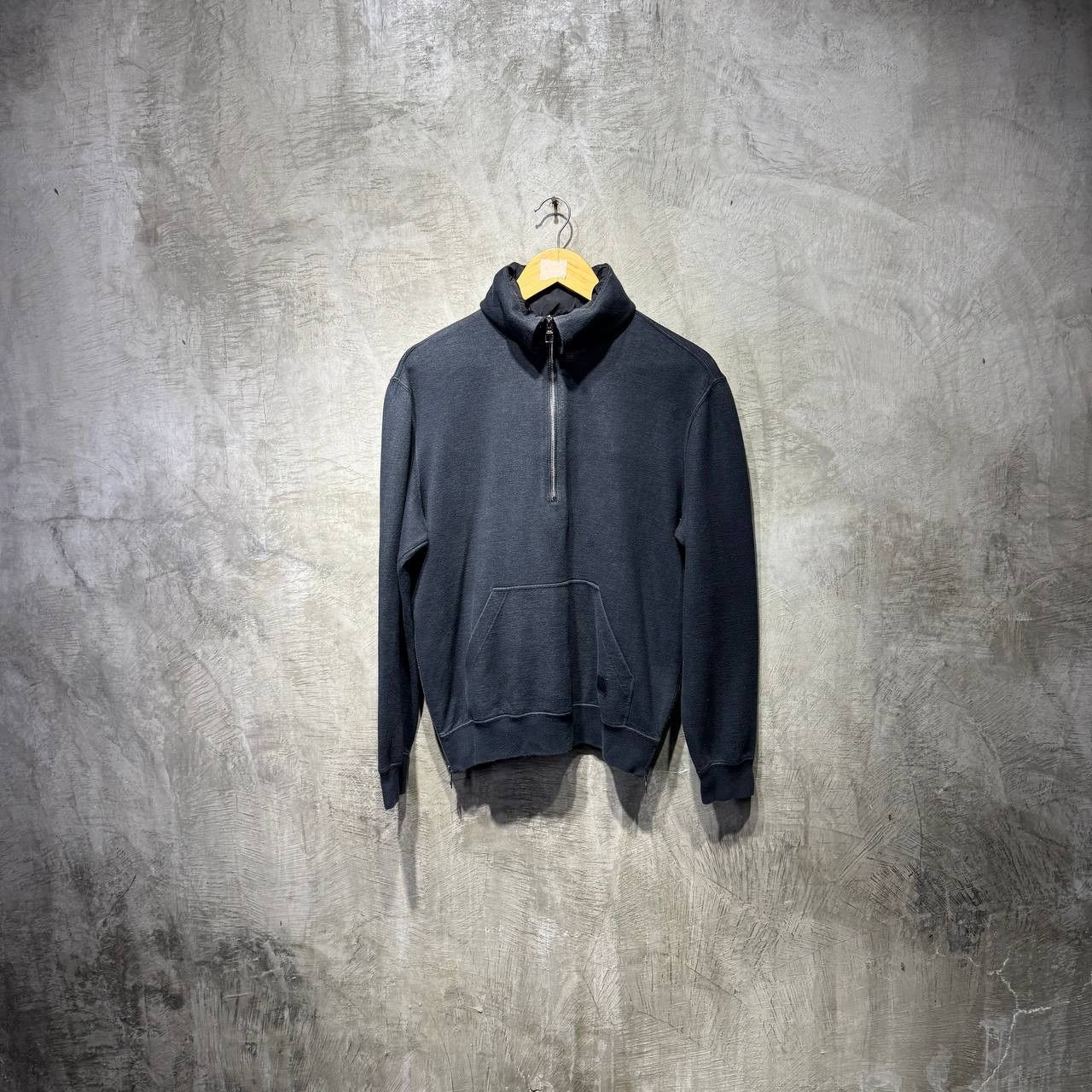 Louis Vuitton Louis Vuitton Fleece Zip-up jacket with packable hood Size US M / EU 48-50 / 2 - 2 Thumbnail