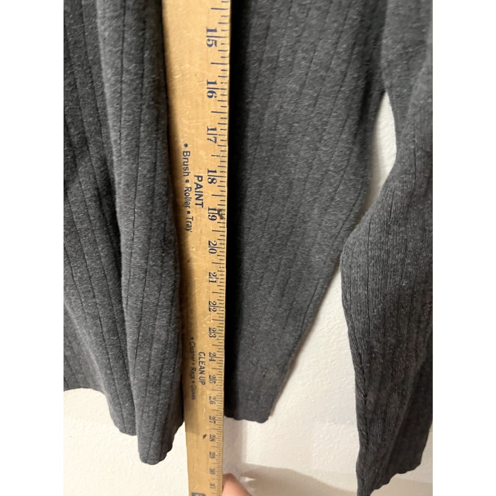 Alfani Alfani Mens Solid Long Sleeves V-Neck Pullover Sweater Grey Size Large Size US L / EU 52-54 / 3 - 4 Thumbnail