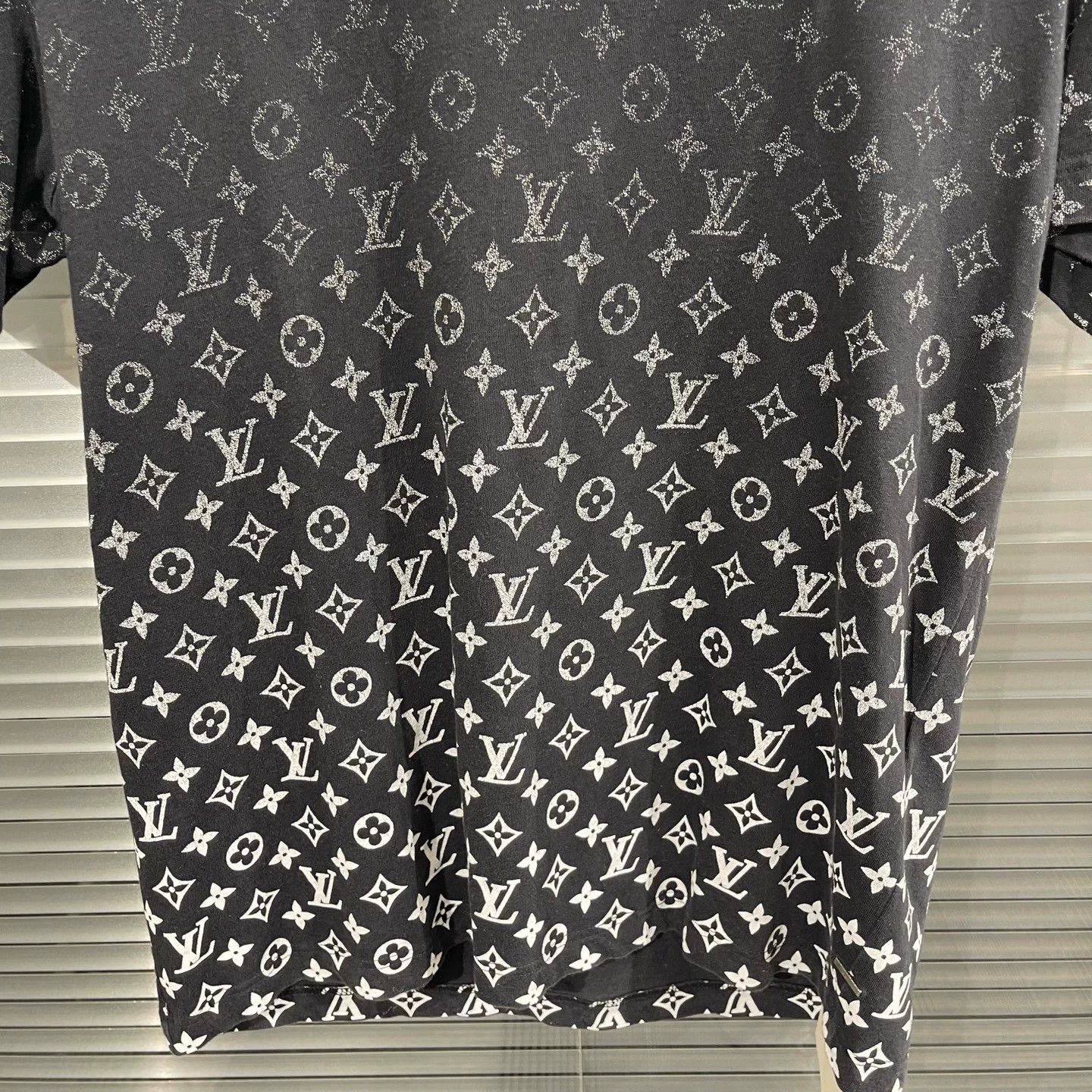 Louis Vuitton LV gradient Monogram all over short tee M 99 new Size US M / EU 48-50 / 2 - 4 Thumbnail