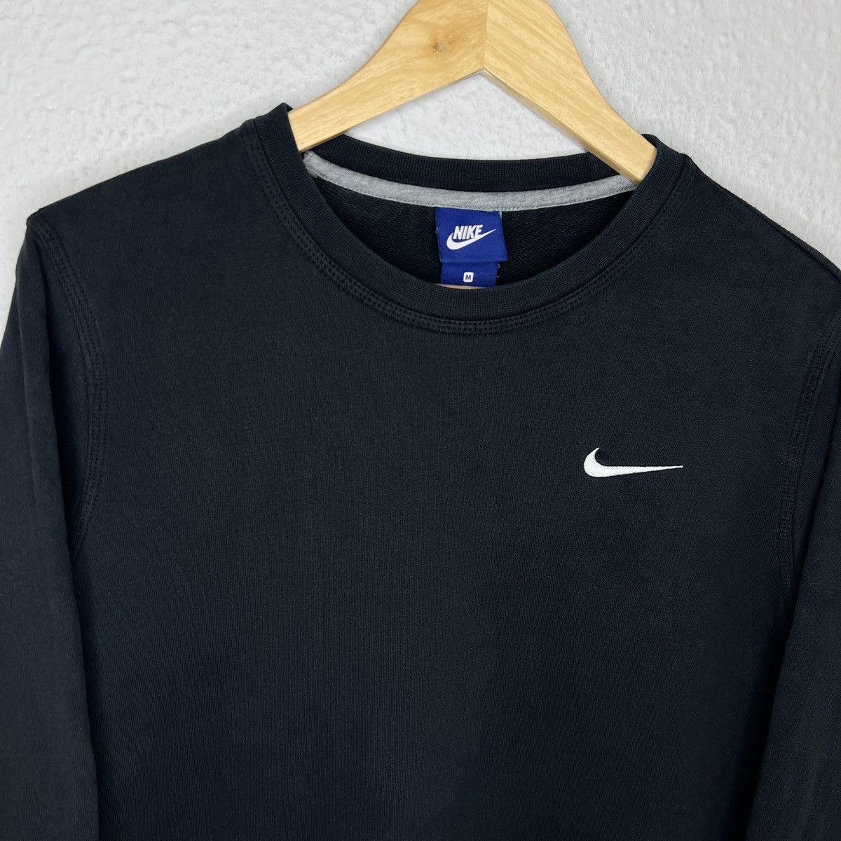 Nike Vintage Nike Sweatshirt Crewneck Black Logo Swoosh Retro Y2K Size US M / EU 48-50 / 2 - 4 Thumbnail