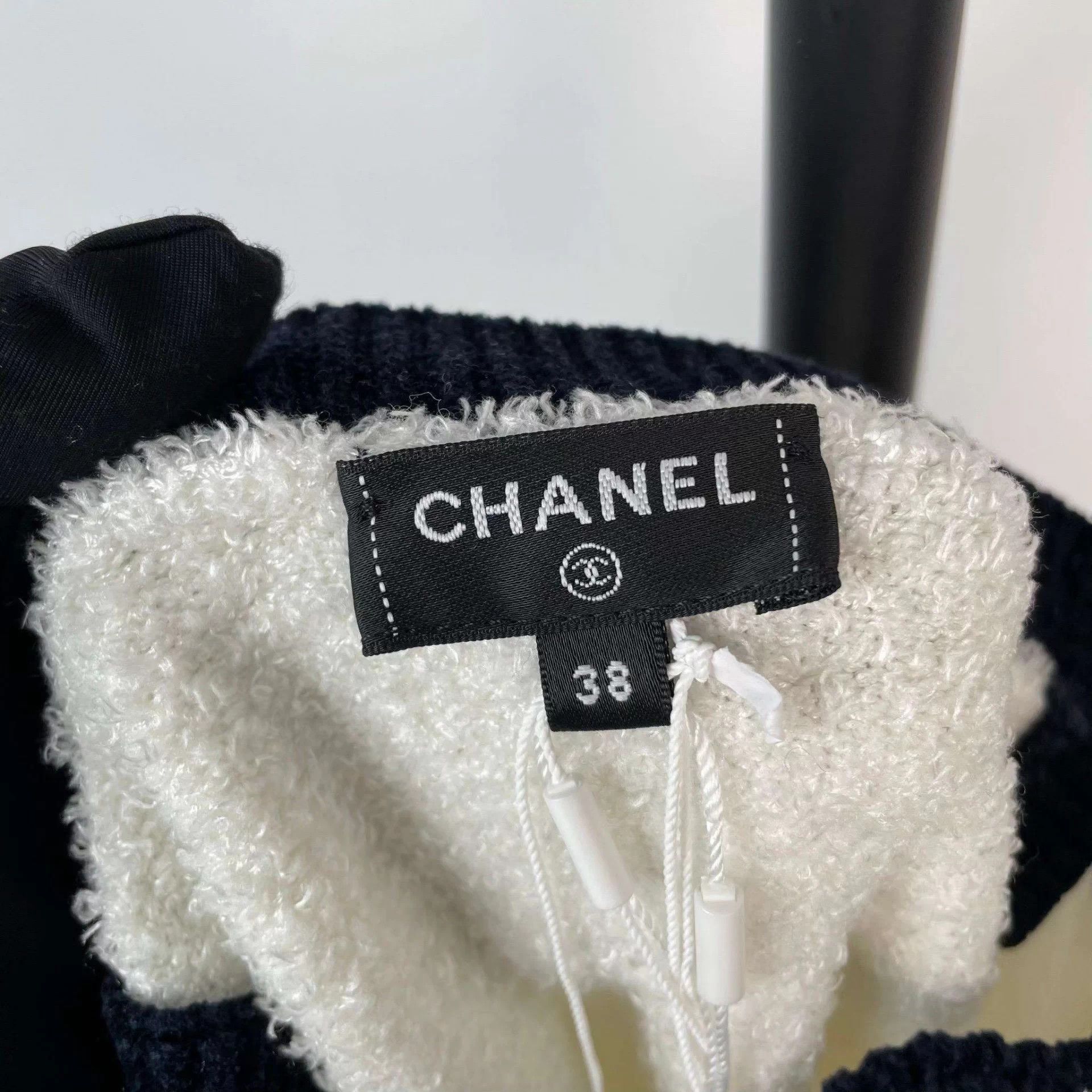 Chanel Chanel black blue terry cami 38/26C Size S / US 4 / IT 40 - 3 Thumbnail