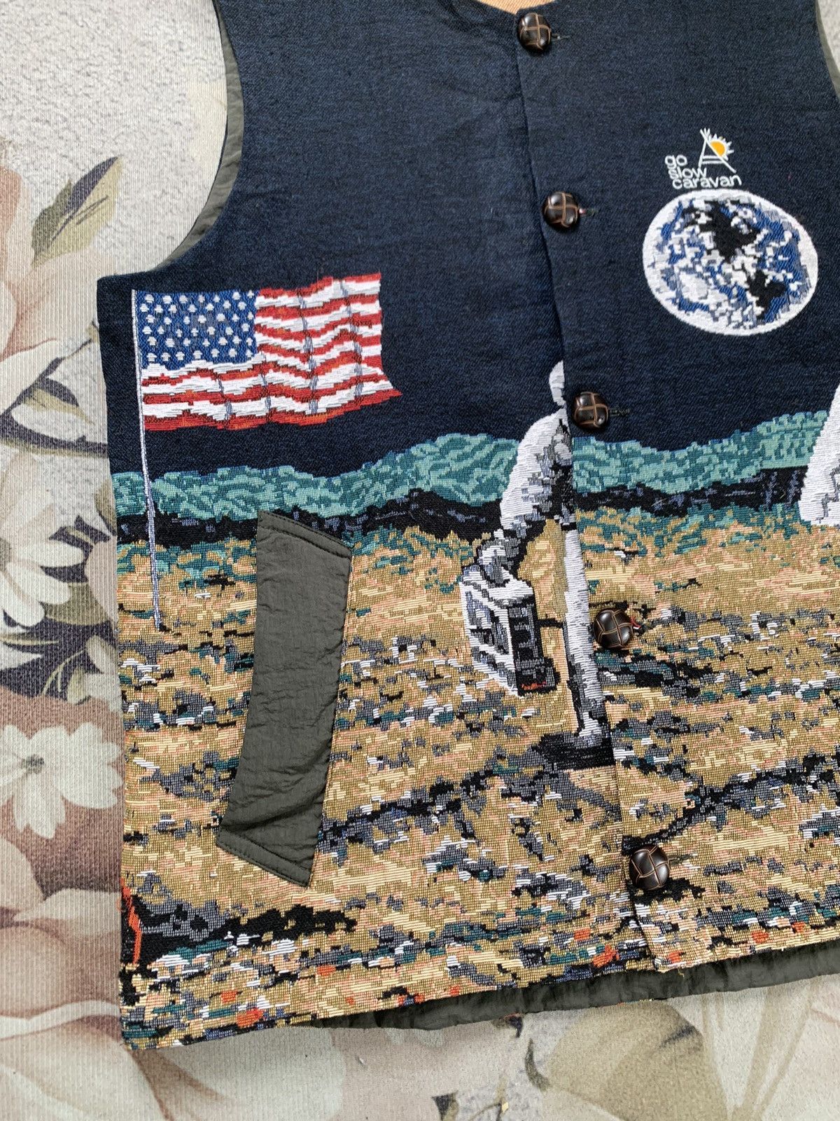 Art Comes First Rare Astronaut Art Go Slow Caravan Vest Size US M / EU 48-50 / 2 - 4 Thumbnail