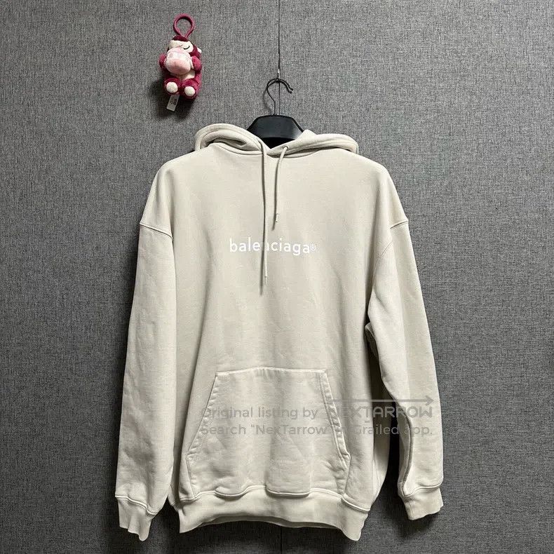 Balenciaga Balenciaga Off-White Minimalist Hoodie Size XS Size US XS / EU 42 / 0 - 1 Thumbnail