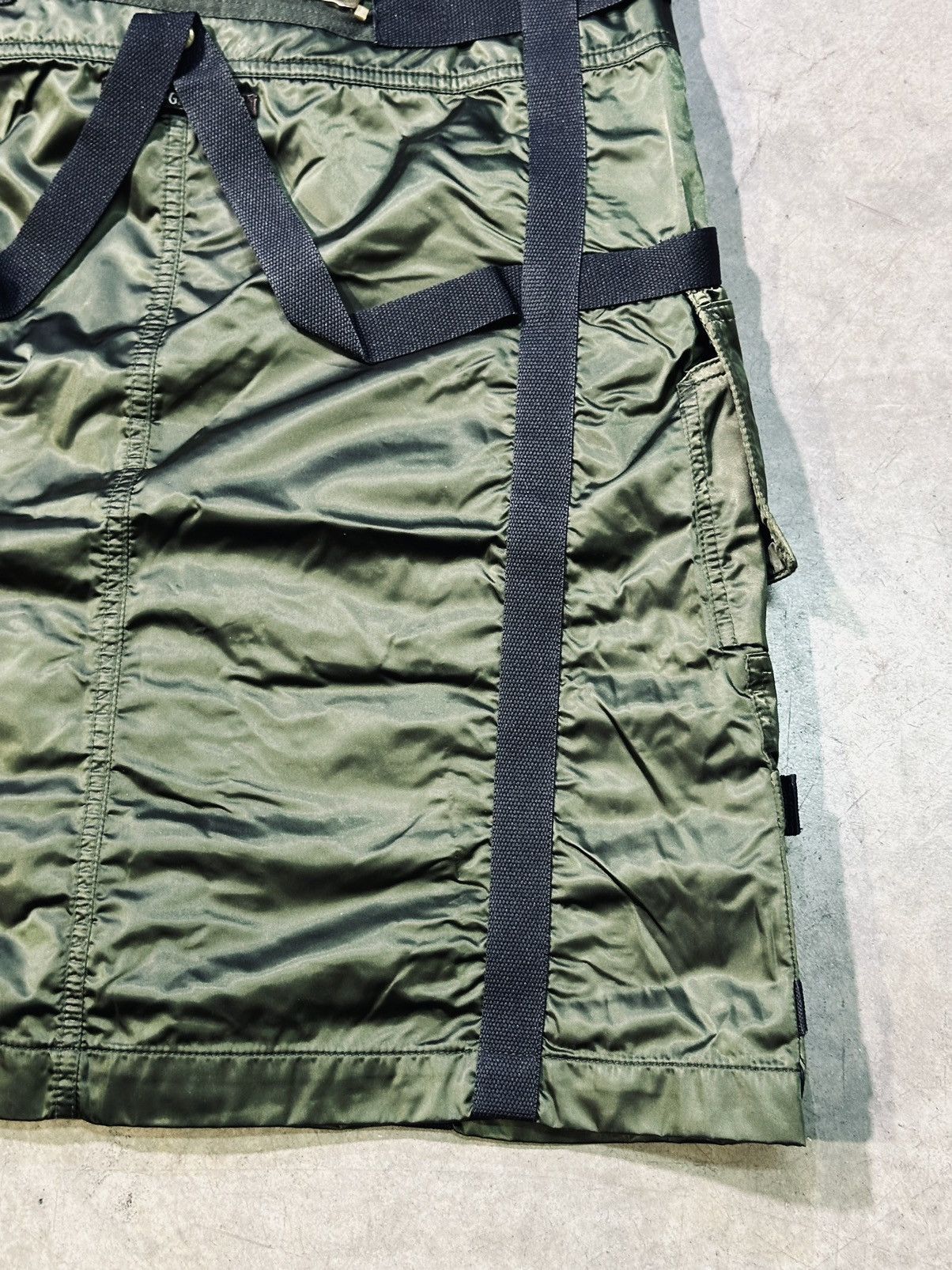Jean Paul Gaultier AW03 Jean Paul Gaultier Bondage Skirt Size 30" / US 8 / IT 44 - 12 Thumbnail