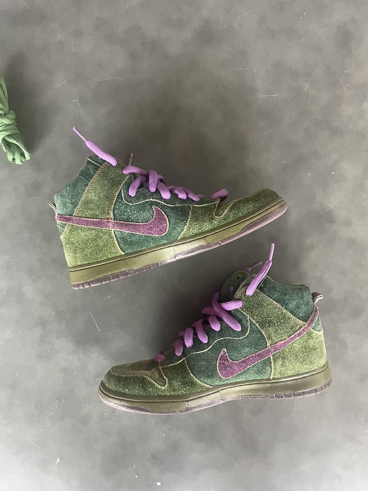 Nike Nike sb dunk high skunk Size US 9.5 / EU 42-43 - 2 Thumbnail
