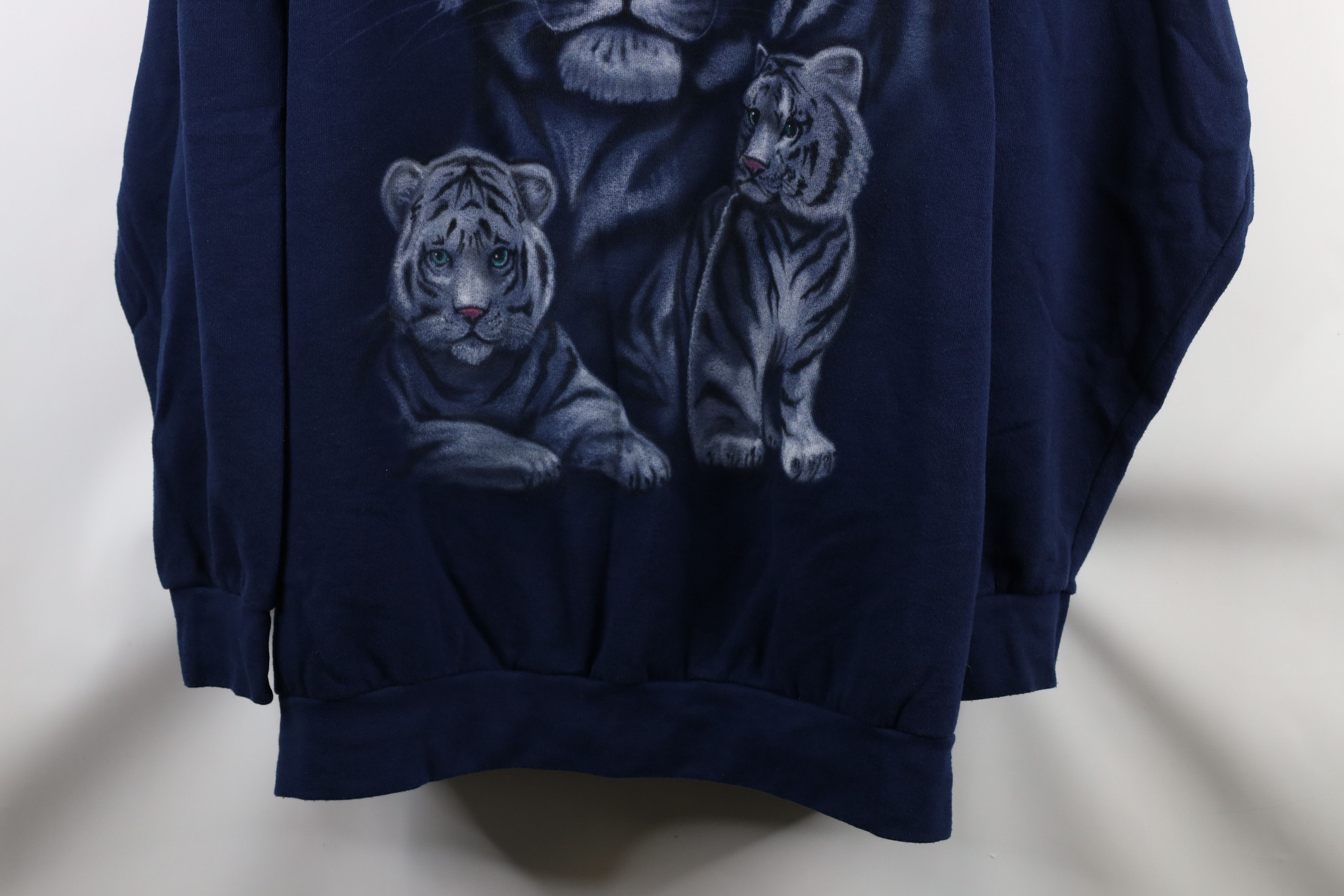Vintage Vintage 90s Streetwear White Tiger Crewneck Sweatshirt Size US XXL / EU 58 / 5 - 4 Thumbnail