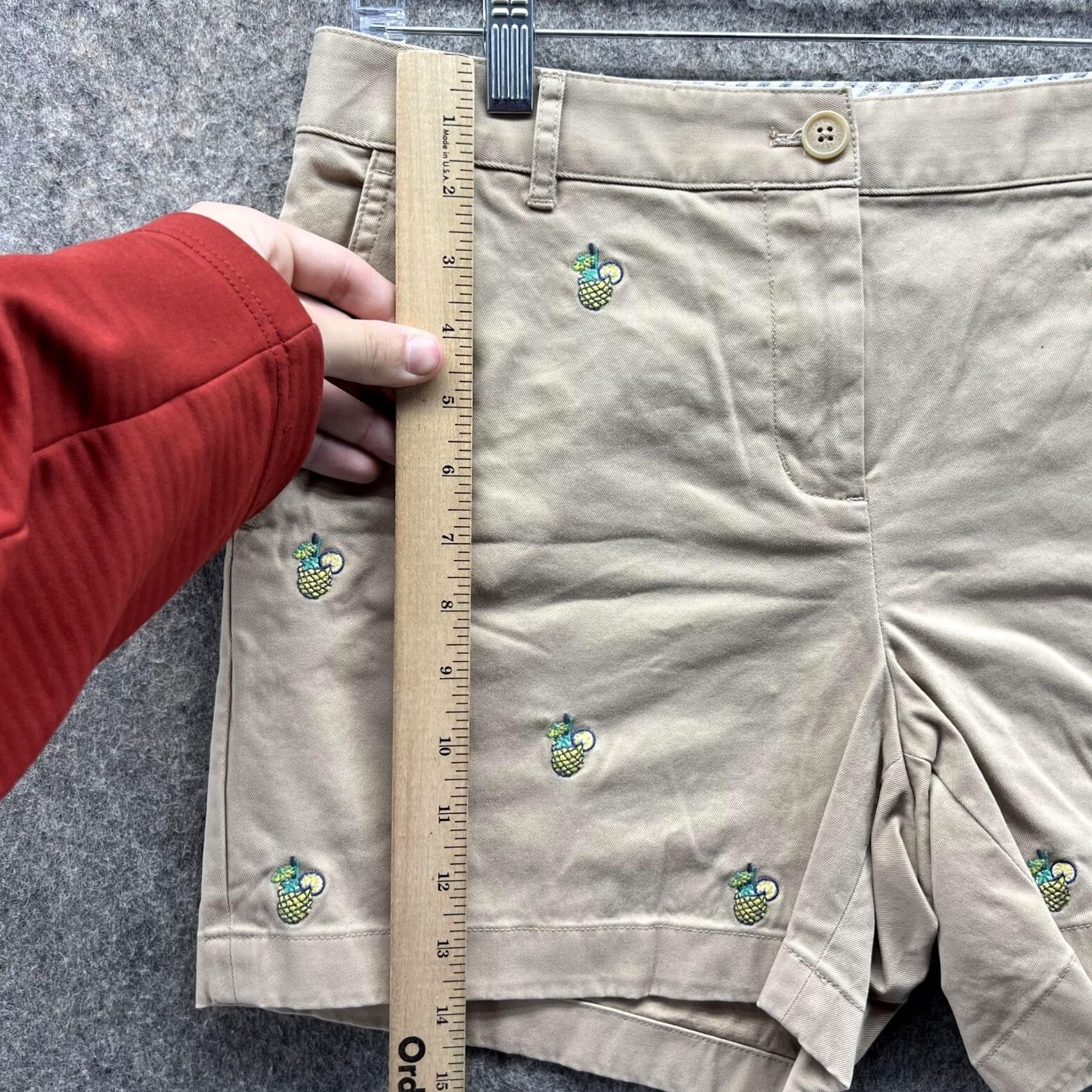 Brooks Brothers Brooks Brothers Shorts Women 10 Chino Khaki Tan Beige Flat Front Pockets Solid Casual Modern Size 32" / US 10 / IT 46 - 5 Thumbnail