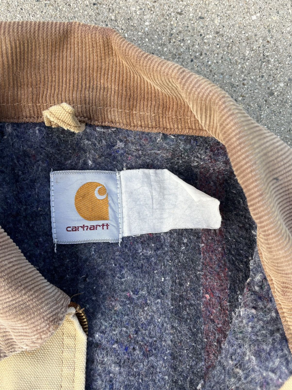 Carhartt Vintage Carhartt Detroit Jacket Thrashed Distressed Sun Fade Size US XL / EU 56 / 4 - 7 Thumbnail