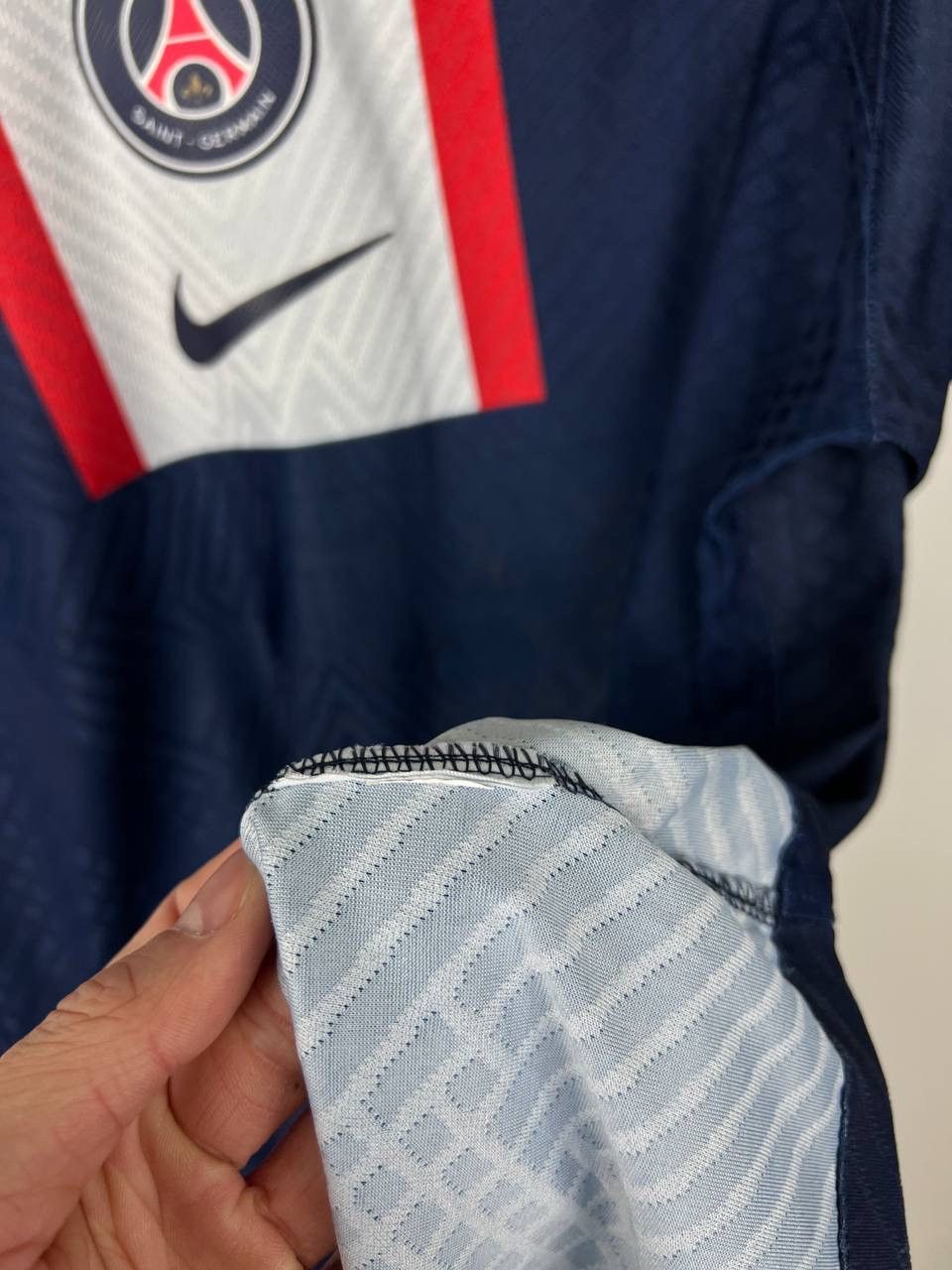 Vintage PSG Nike soccer t-shirts size L Size US L / EU 52-54 / 3 - 6 Thumbnail