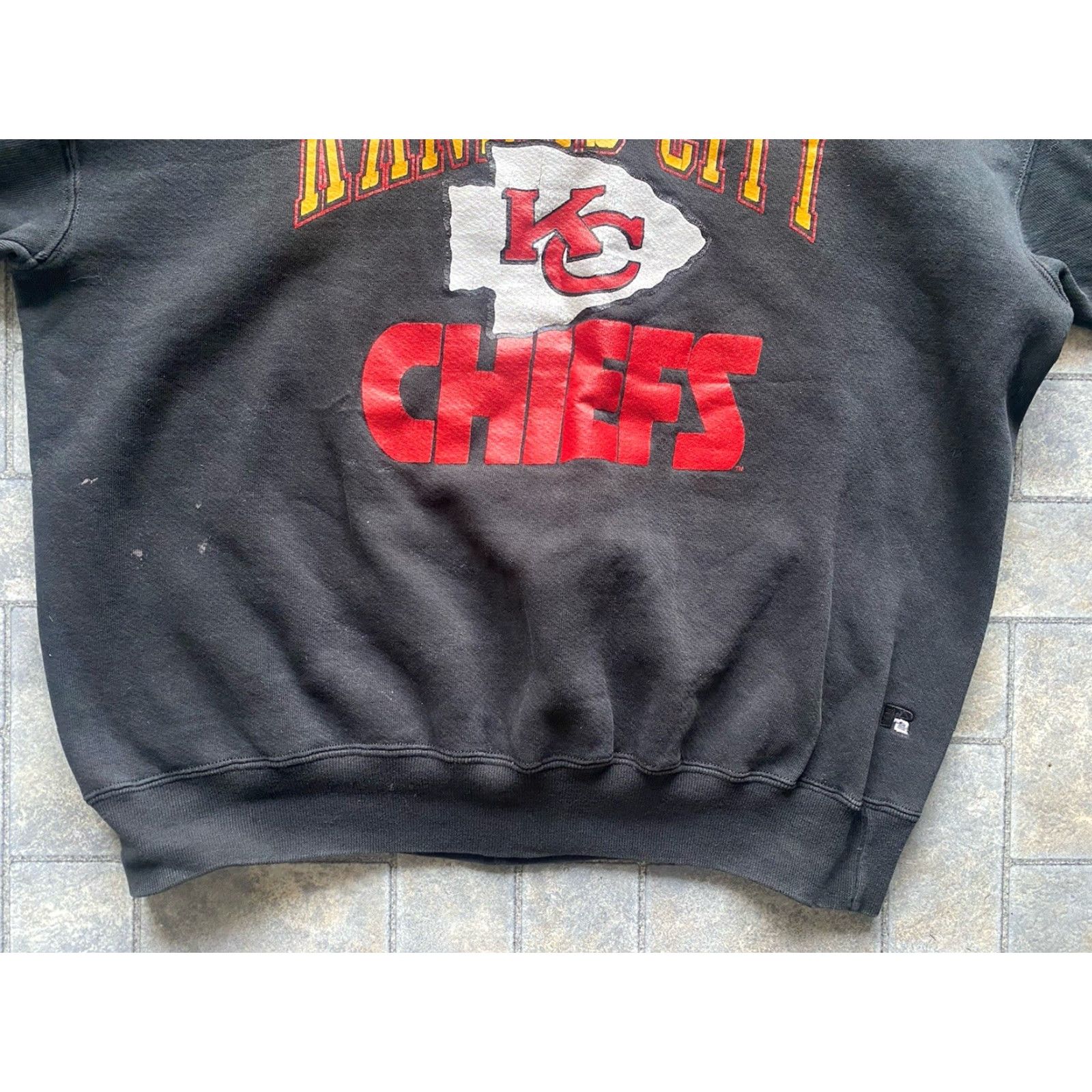Russell Athletic VINTAGE Russell Athletic Sweatshirt Men 2XL Black Kansas City Chiefs Long Sleeve Pullover Sports 2XL Mens Size US XXL / EU 58 / 5 - 3 Thumbnail