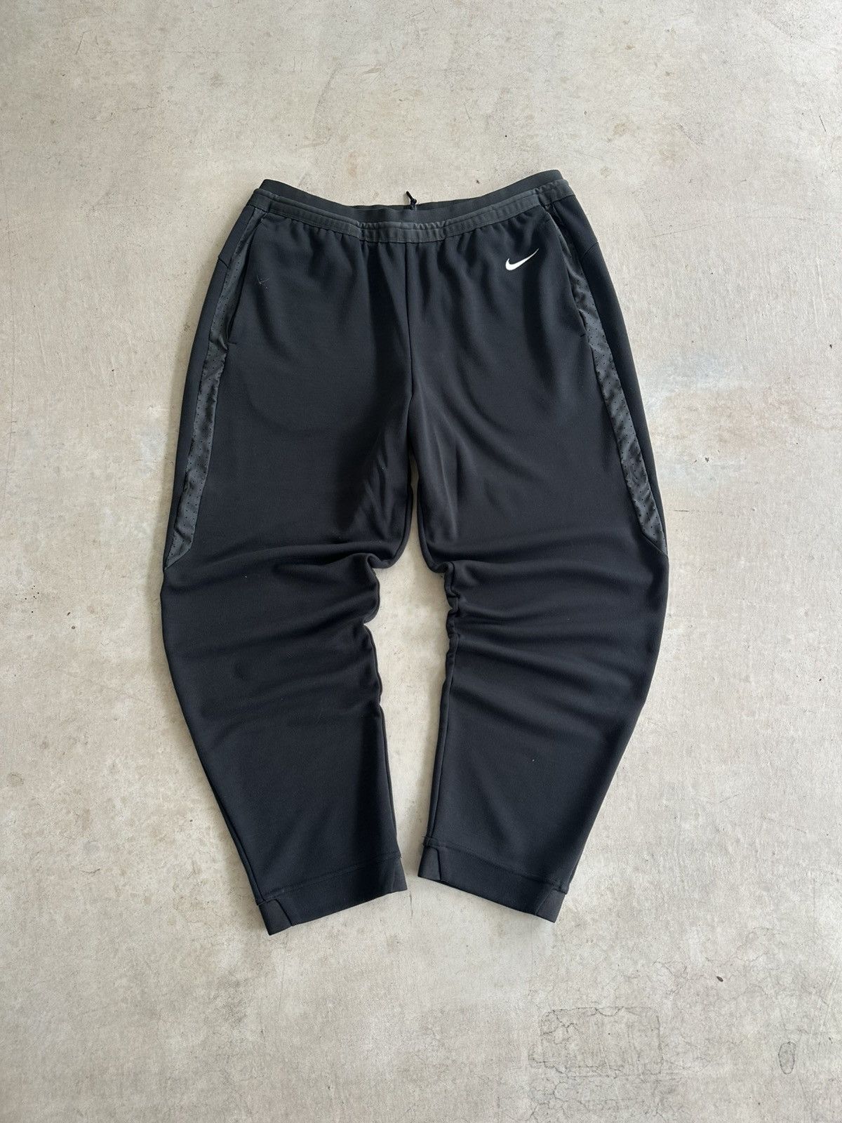 Vintage Nike Sweatpants Size US 38 / EU 54 - 1 Thumbnail