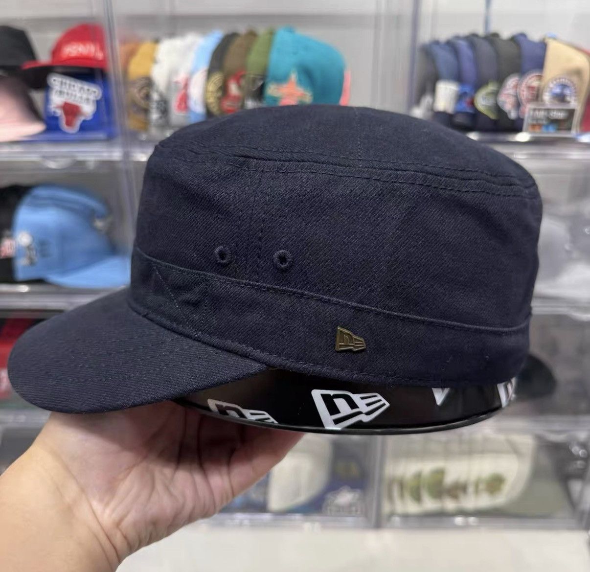 New Era New Era EK Series Metal Side Badge Flat Cap J32 Size ONE SIZE - 2 Thumbnail