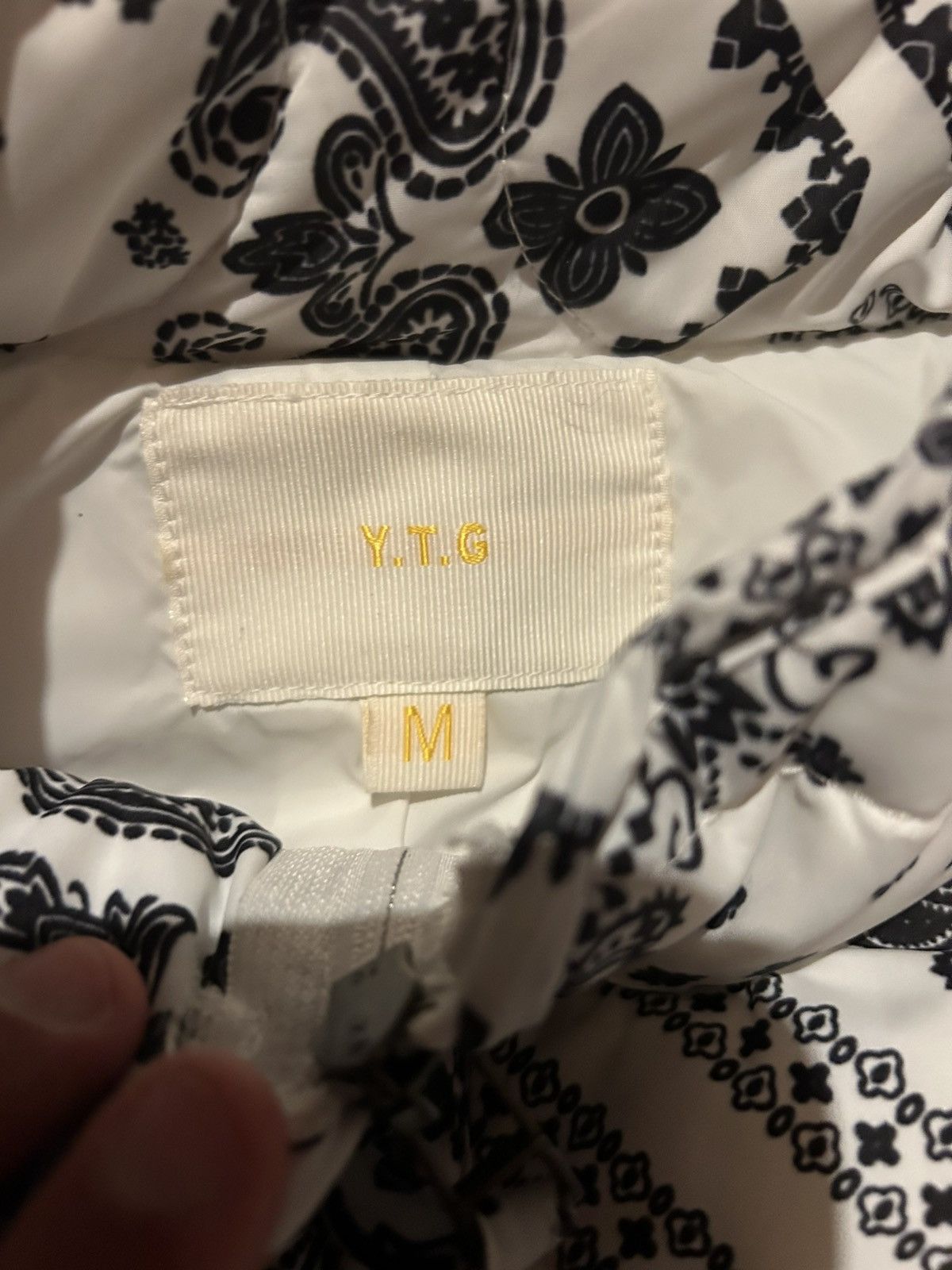 Other Y.T.G Paisley Puffer Size US M / EU 48-50 / 2 - 2 Thumbnail