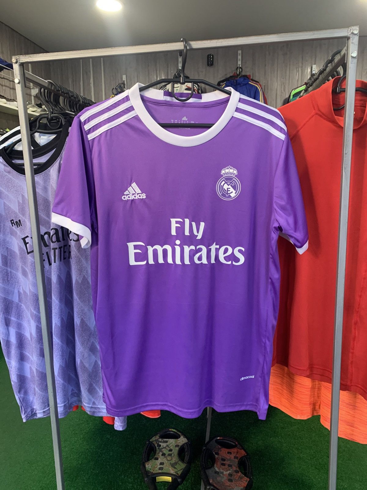 Adidas T-shirt Adidas Real Madrid 2016/2017 Ronaldo 7 Size US S / EU 44-46 / 1 - 1 Thumbnail