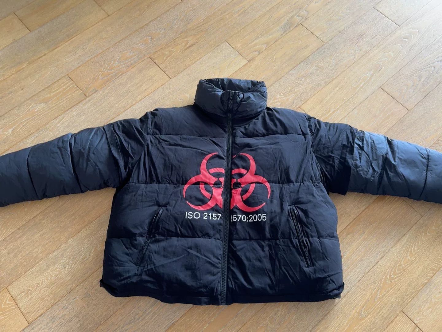 Vetements Vetements Black Down Jacket Size US M / EU 48-50 / 2 - 1 Thumbnail