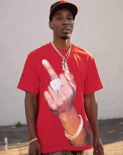 Awake NY Awake NY Rome Streetz Kiss the Ring red tee shirt medium Size US M / EU 48-50 / 2 - 4 Thumbnail