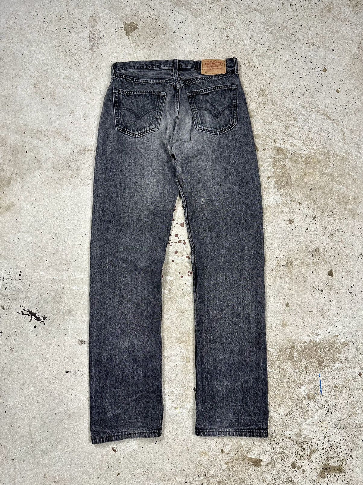 Levi's × Vintage Vintage 90s Levi’s 501 Distressed Washed Grey Denim Pants Size US 30 / EU 46 - 2 Thumbnail
