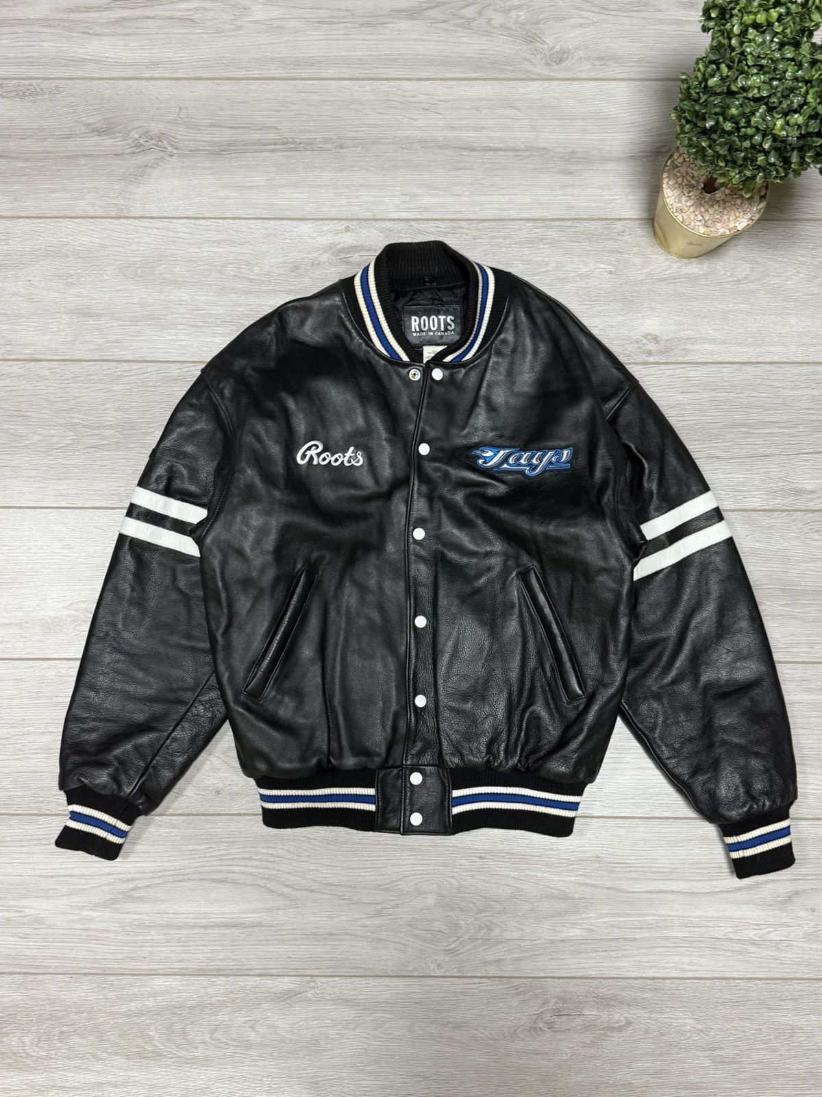 Roots Roots Canada Toronto Jays leather bomber varsity Size US L / EU 52-54 / 3 - 4 Thumbnail
