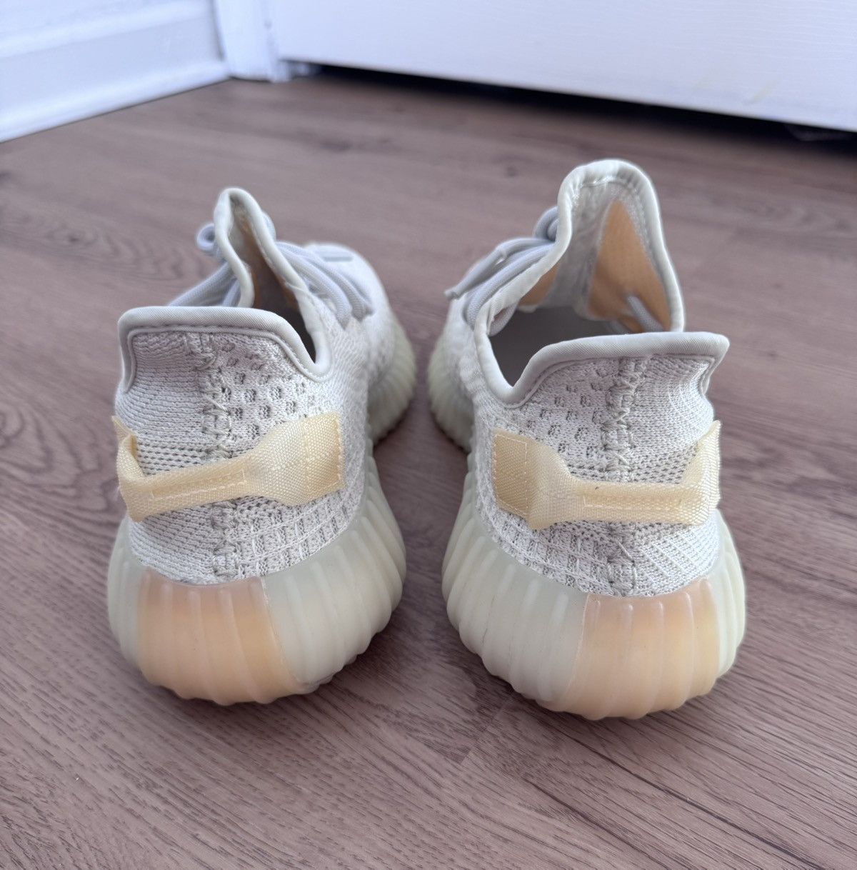 Adidas Adidas Yeezy Boost 350 V2 Light Size US 7 / EU 40 - 7 Thumbnail