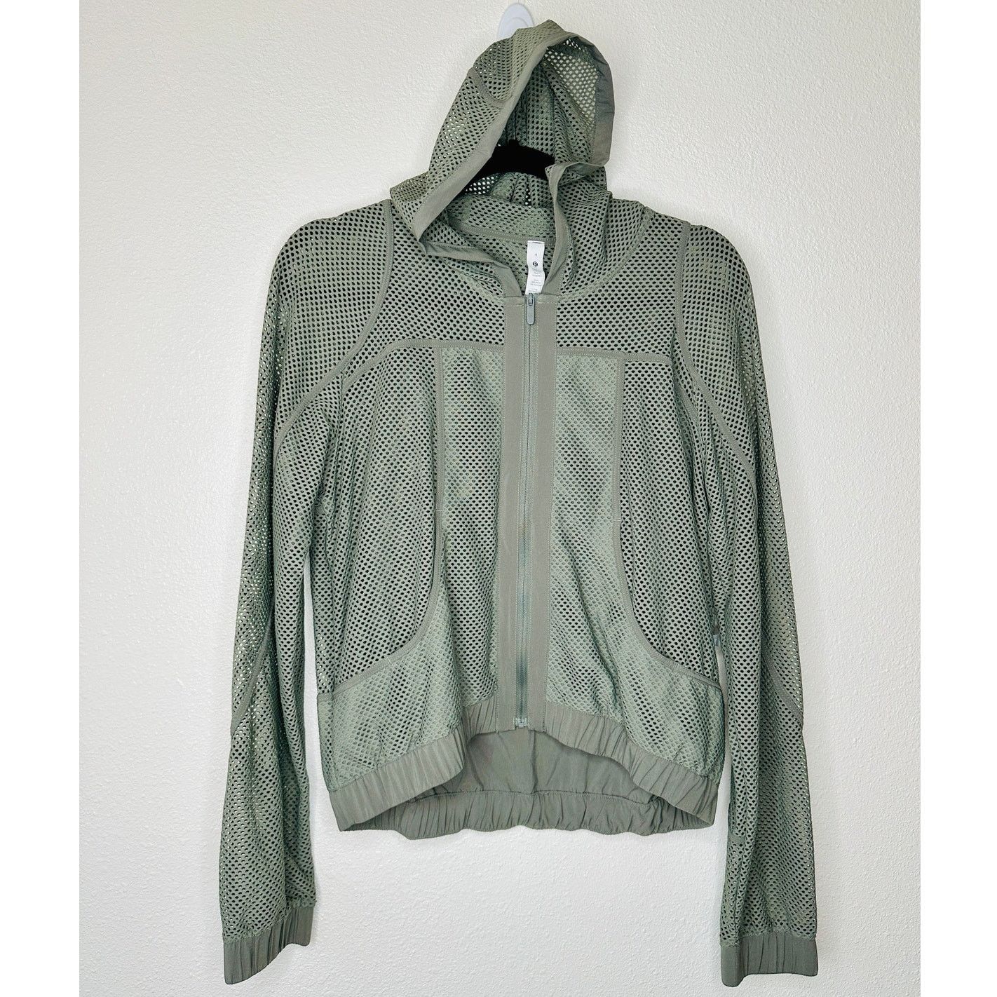 Lululemon Lululemon Sage Green Relaxed Mesh Hooded Front Zip Jacket 4 Size S / US 4 / IT 40 - 2 Thumbnail