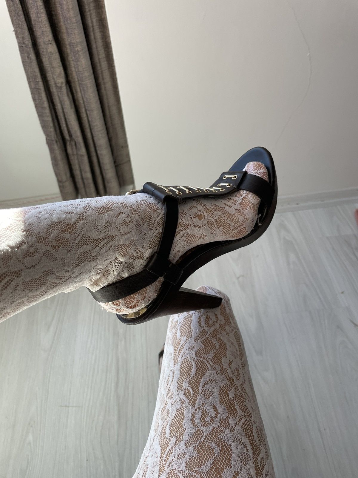 Burberry Burberry heels Size US 7.5 / IT 37.5 - 2 Thumbnail