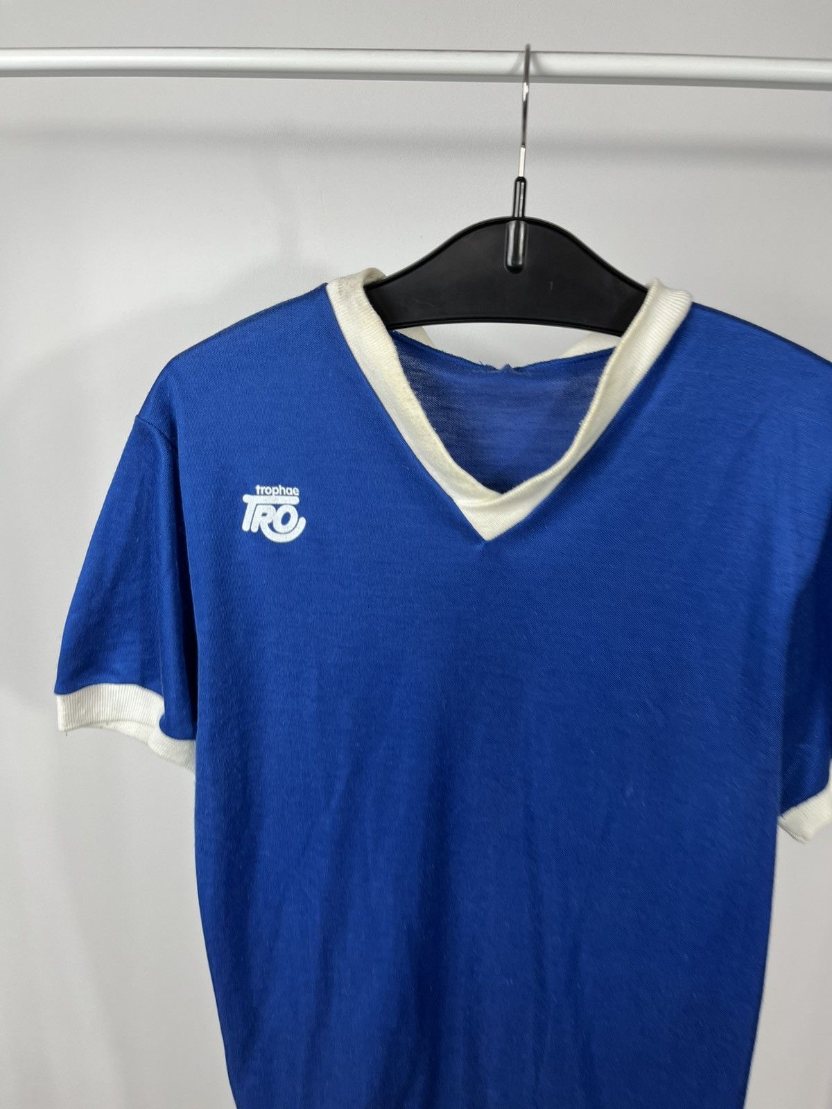 Other Vintage Adler Lacke Blue Ringer T Shirt V Neck Retro Tee 70s Size US L / EU 52-54 / 3 - 3 Thumbnail