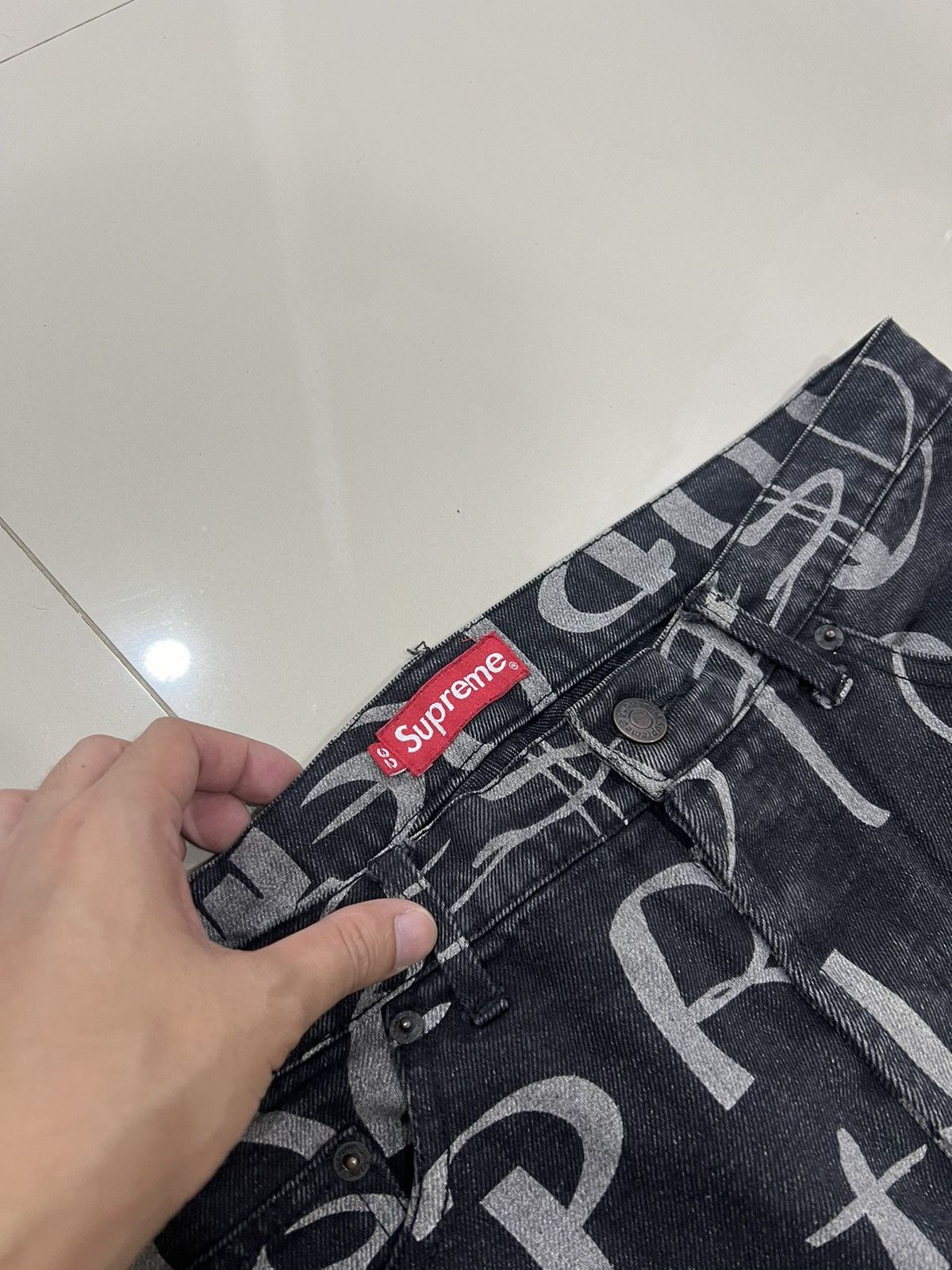 Streetwear × Supreme Supreme Black Ark Regular Jean Black | Grailed