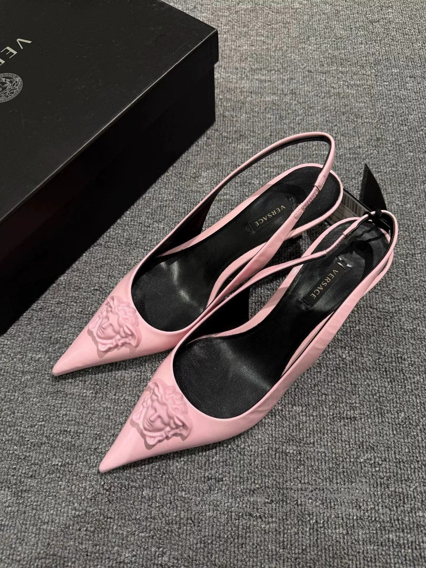 Versace Versace Pink Medusa High Heels. Size US 8.5 / IT 38.5 - 3 Thumbnail