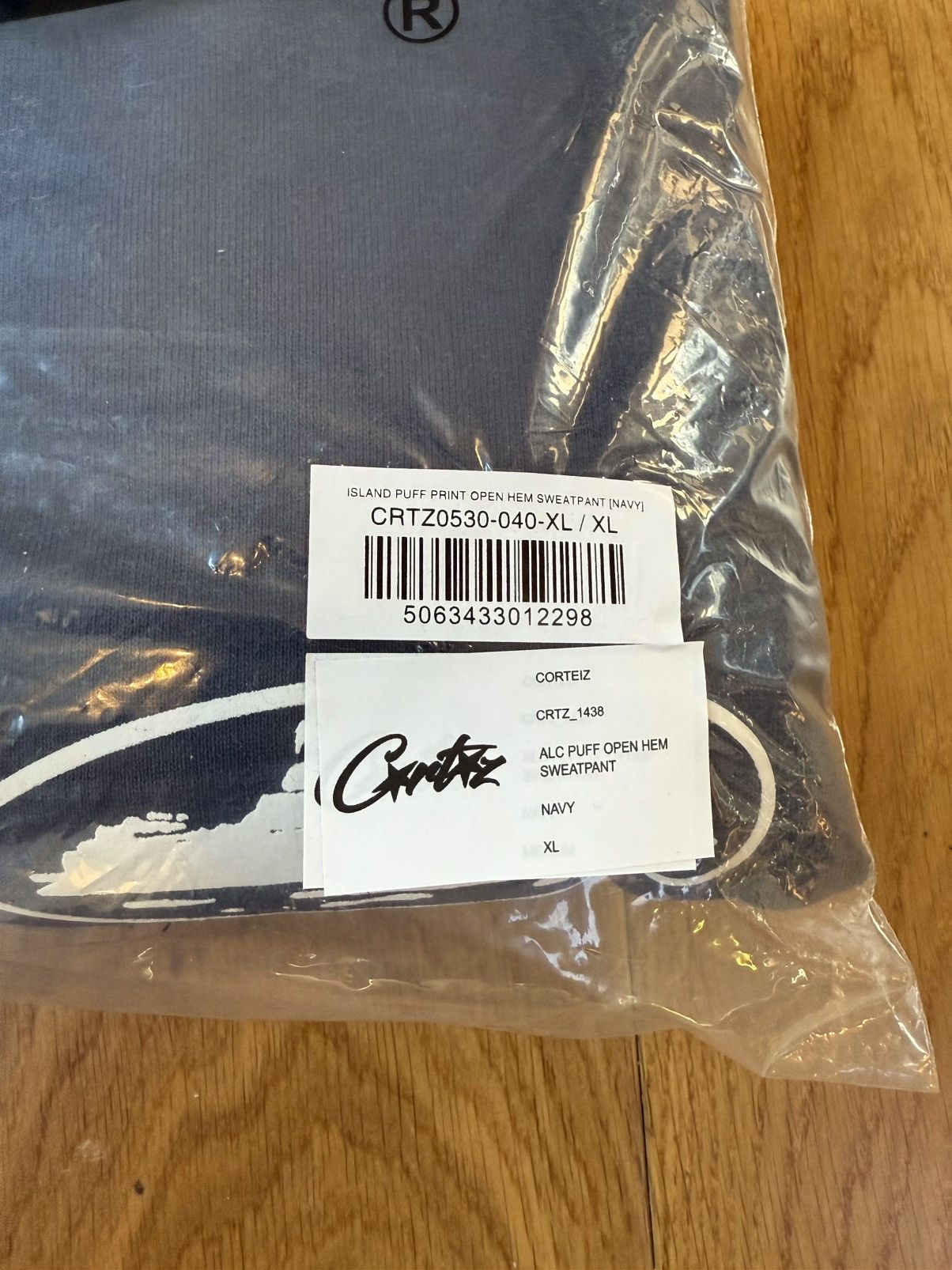 Corteiz Alcatraz Puff Open Hem Sweatpants Navy