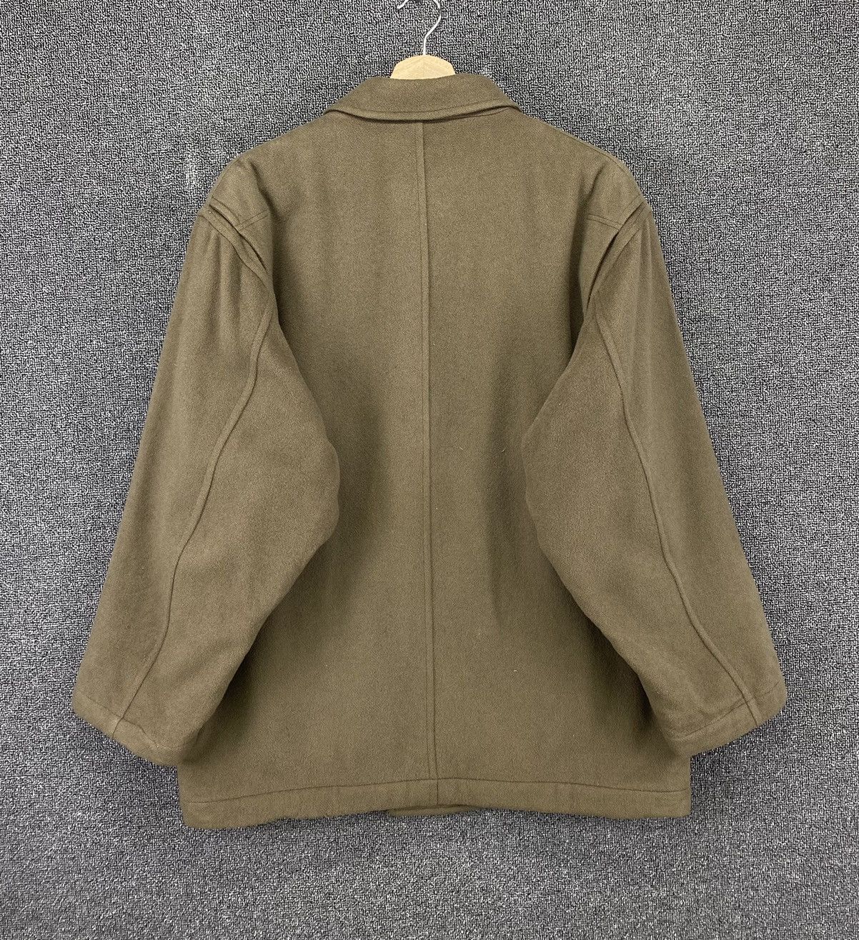 Burberry Vintage 90s Burberry Flaps Pocket Wool Jacket Size US L / EU 52-54 / 3 - 11 Thumbnail