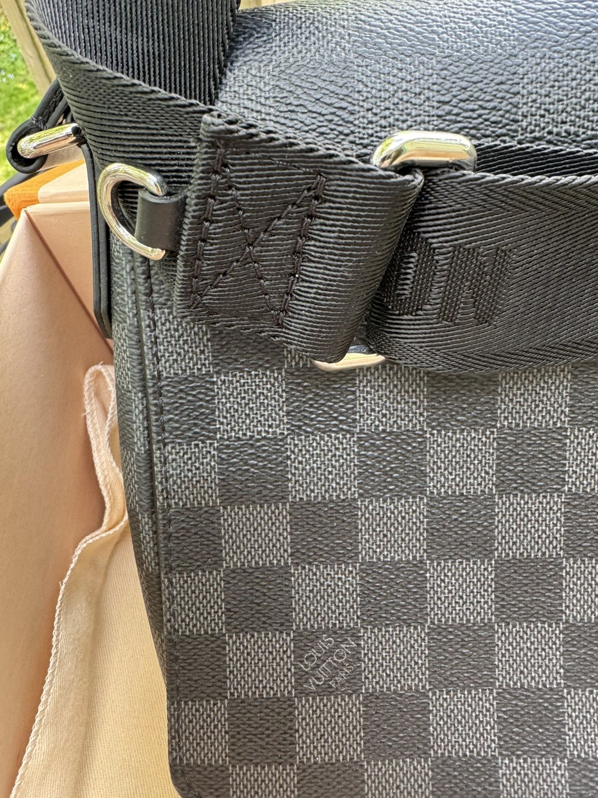 Louis Vuitton Louis Vuitton Messenger Bag Size ONE SIZE - 4 Thumbnail