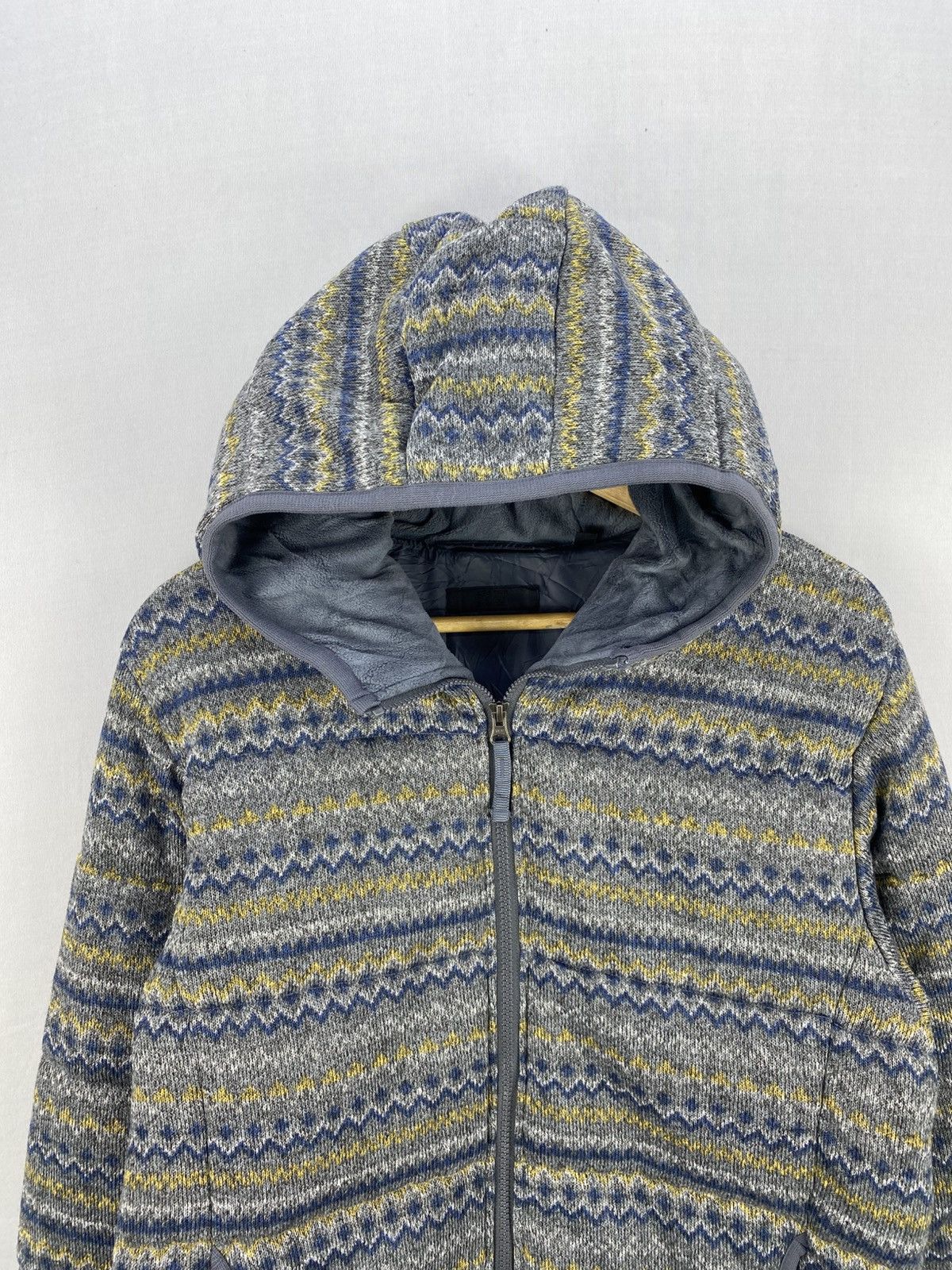 Uniqlo Uniqlo Navajo Native Knitwear Puffer Jacket Size US M / EU 48-50 / 2 - 7 Thumbnail