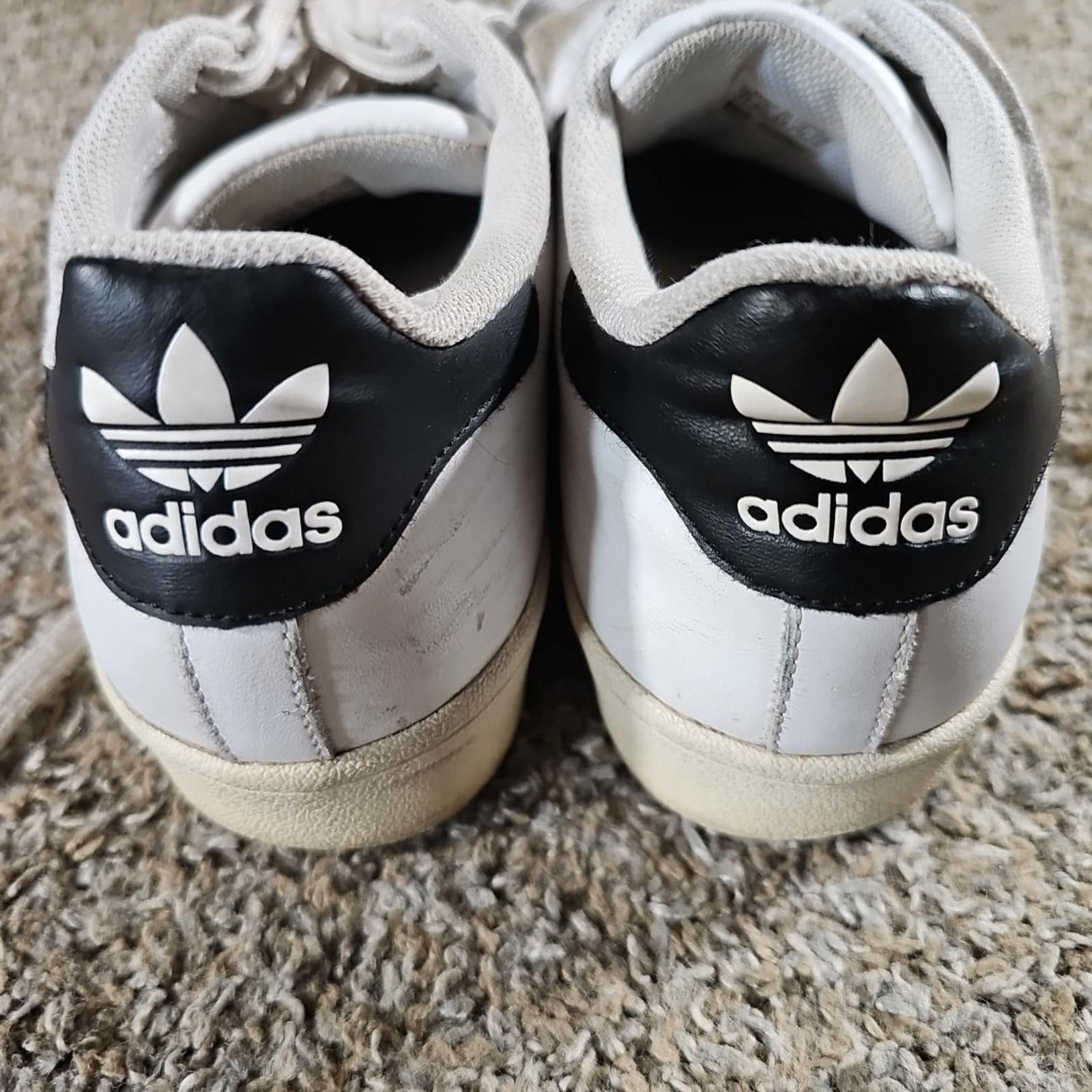 Adidas Adidas Superstar ART C77153 sz 11 White Black Stripe Clam Size US 11 / EU 44 - 8 Thumbnail