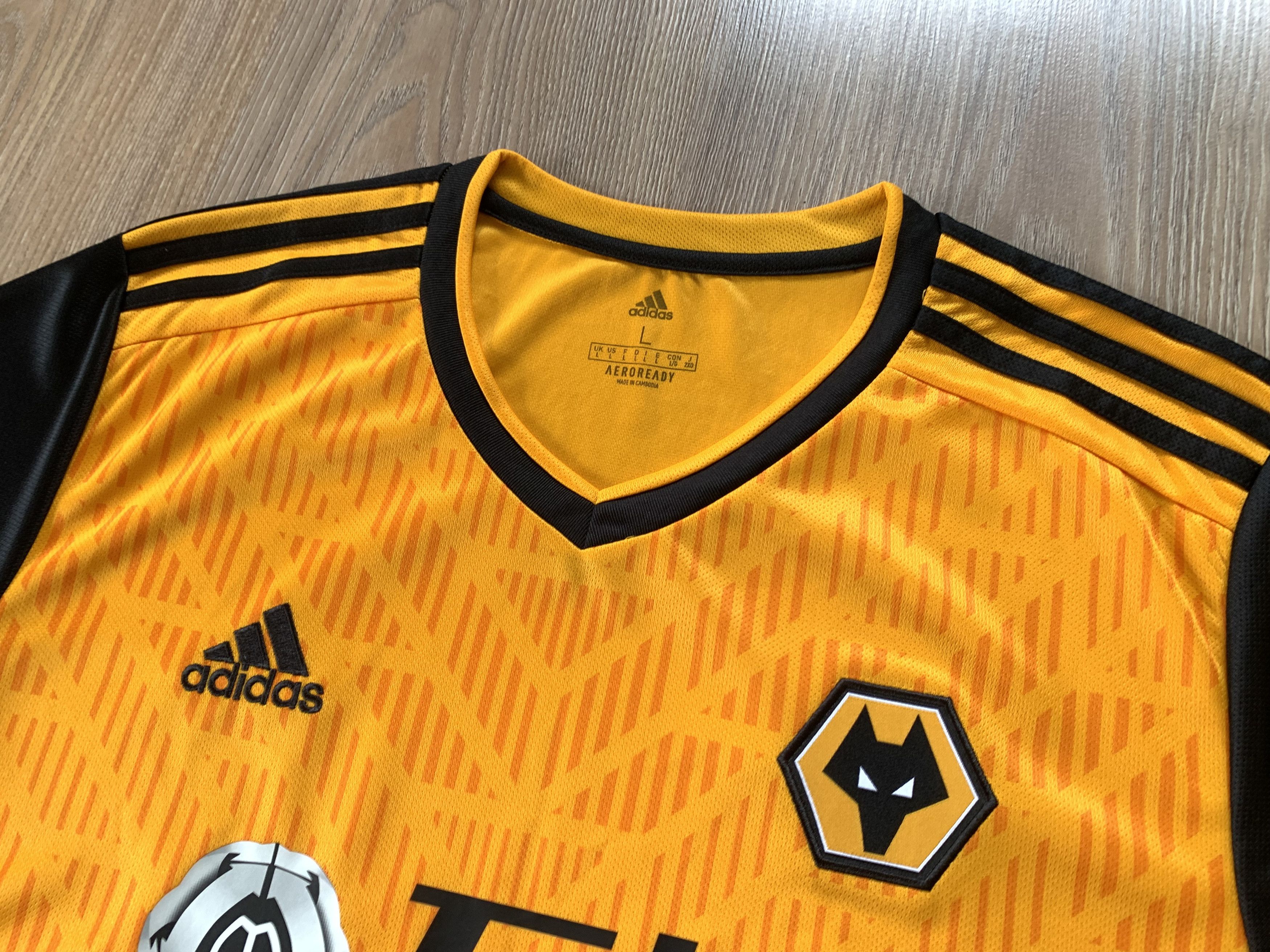 Adidas × Vintage Adidas Wolves Home Shirt Jersey 2020 Size US L / EU 52-54 / 3 - 7 Thumbnail