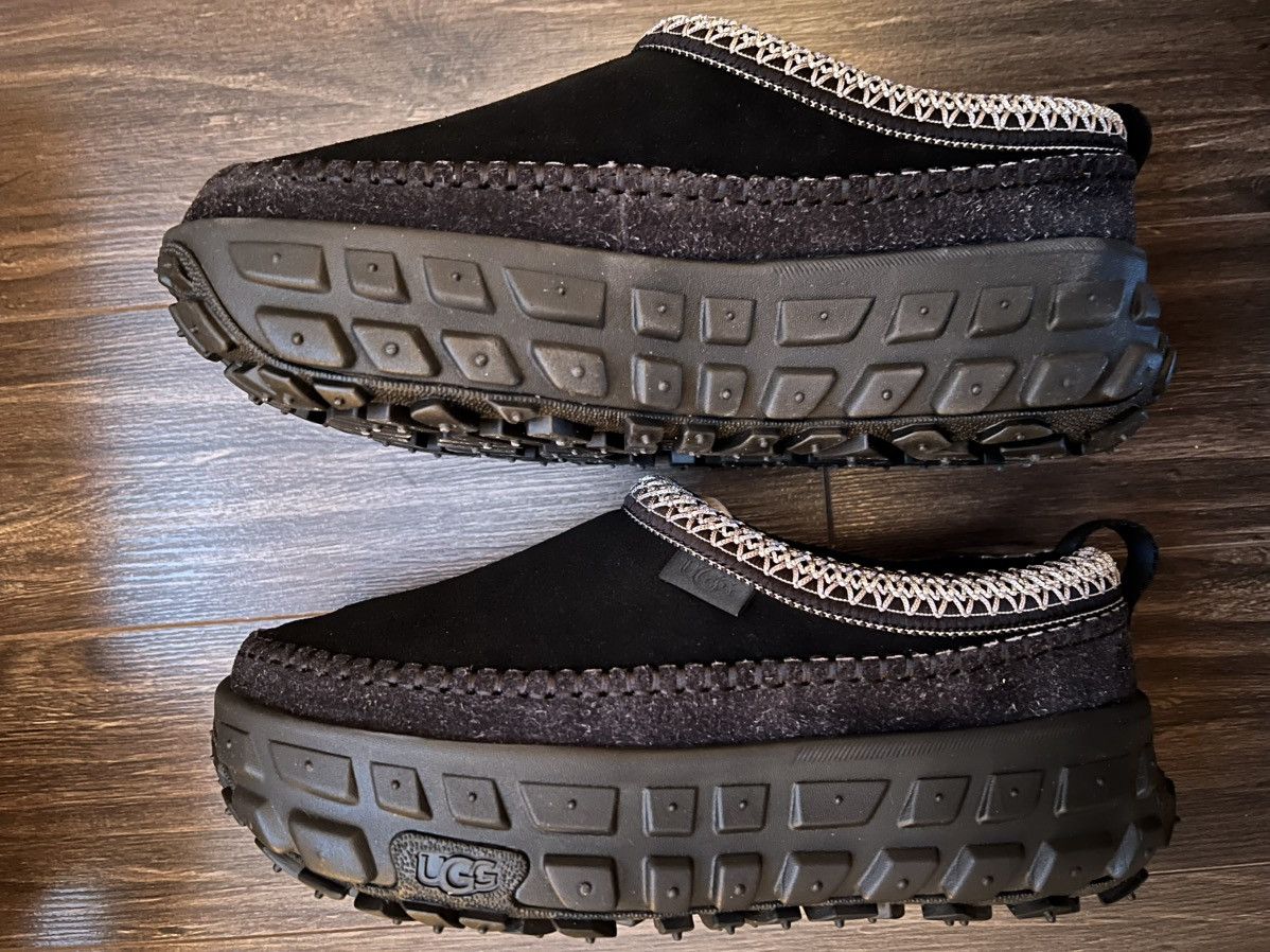 Ugg Ugg Venture Daze Black US M9/W10 Size US 9 / EU 42 - 3 Thumbnail