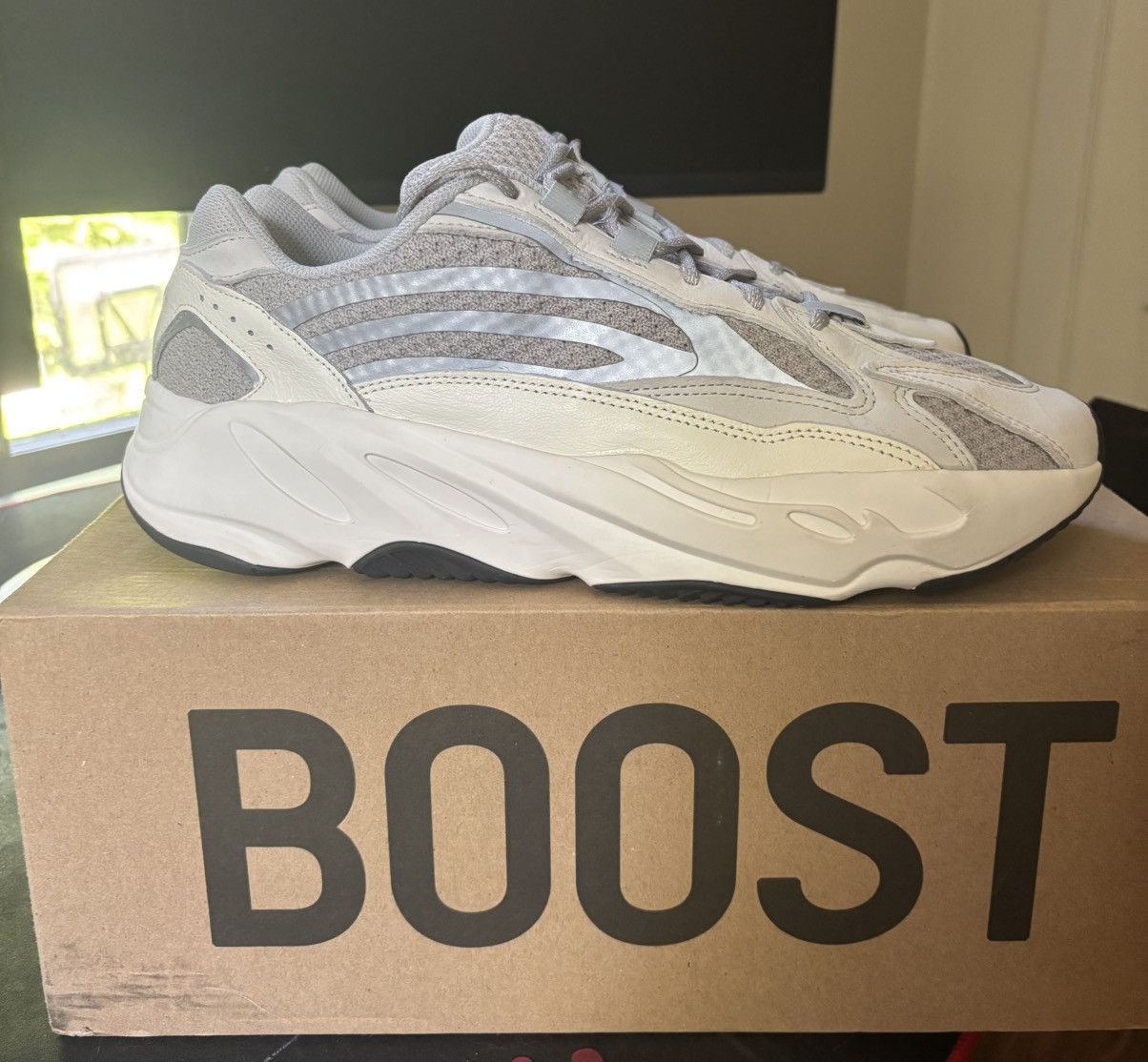 Yeezy Yeezy Boost 700 V2 Size US 11.5 / EU 44-45 - 1 Thumbnail