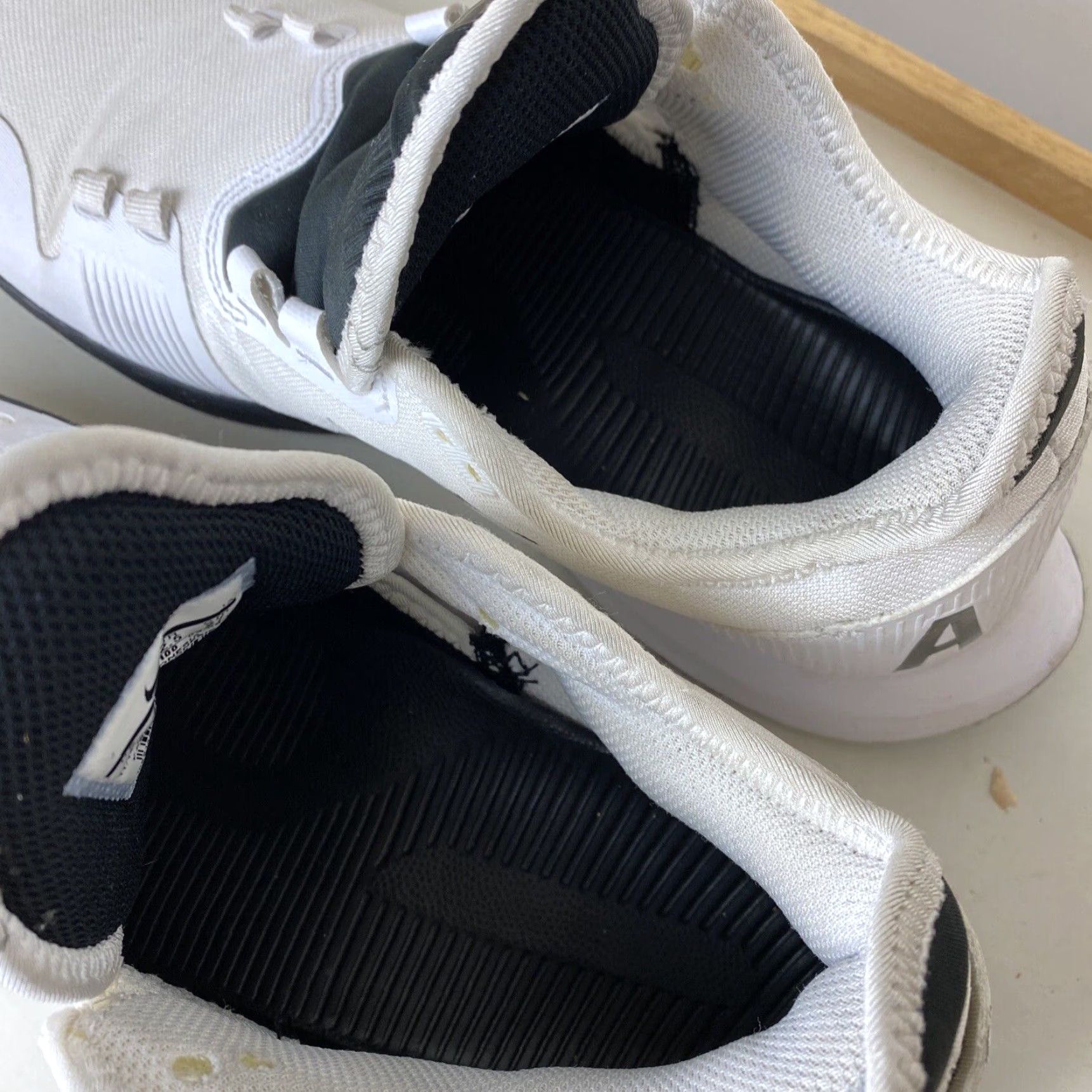 Nike Nike Air Max Wildcard HC Mens Sneaker AO7351-100 White/Black-WHITE 9 S1 Size US 8 / EU 41 - 6 Thumbnail