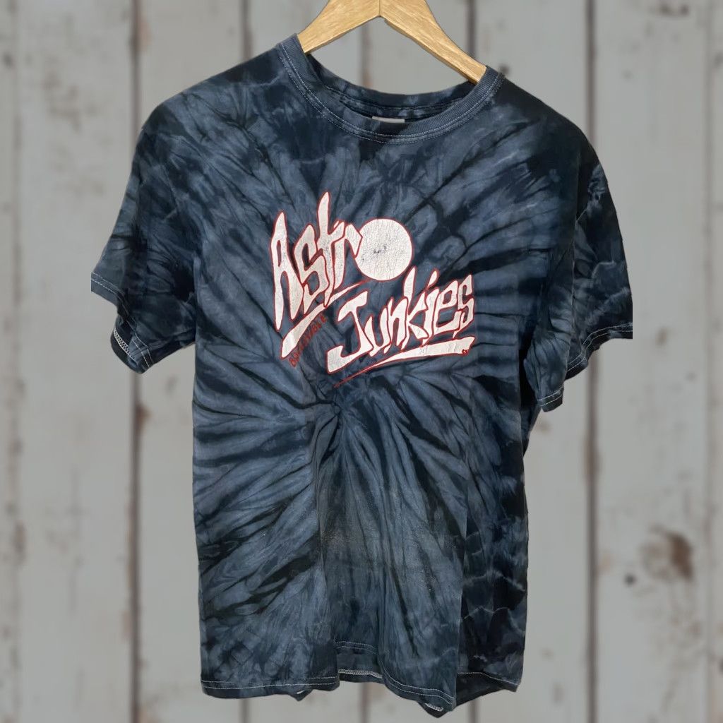 Gildan VINTAGE Mens Medium Astro Junkies Science Class Tie Dye Shirt Band Tee M Size US M / EU 48-50 / 2 - 1 Thumbnail