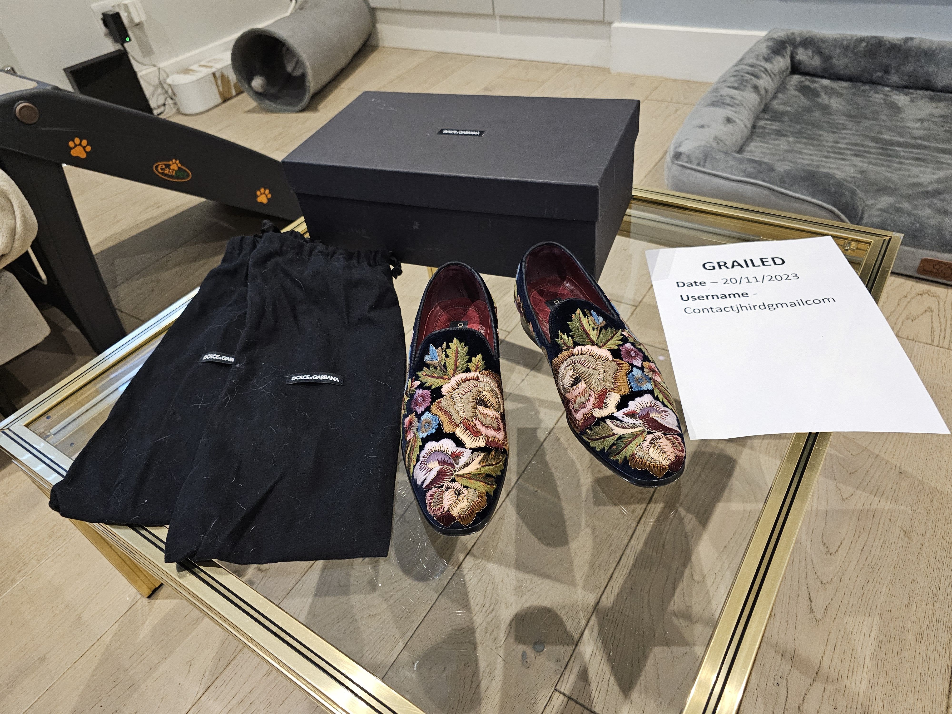 Floral Embroidered Loafer