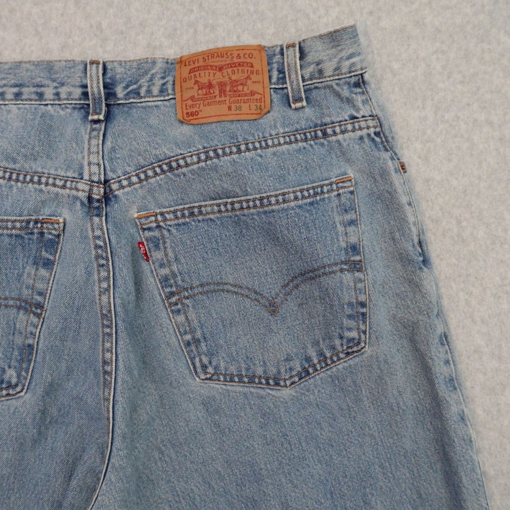Levi's VINTAGE Levis 560 Jeans Mens 38 Blue Loose Fit Tapered Leg Denim Size US 38 / EU 54 - 6 Thumbnail