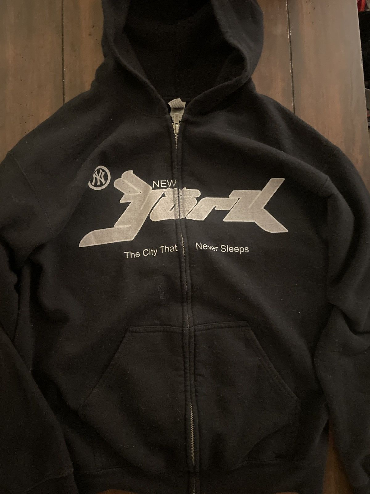 Other New York “The City That Never Sleeps” Zipup Size US M / EU 48-50 / 2 - 1 Thumbnail
