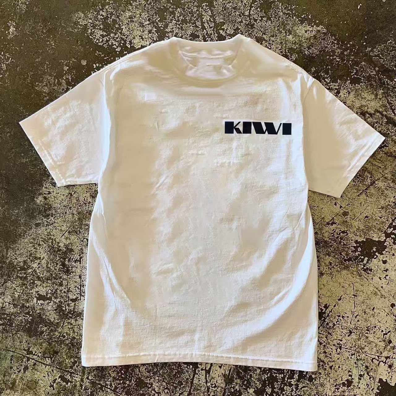 Japanese Brand White retro kiwi print cotton t-shirt Size US M / EU 48-50 / 2 - 2 Thumbnail