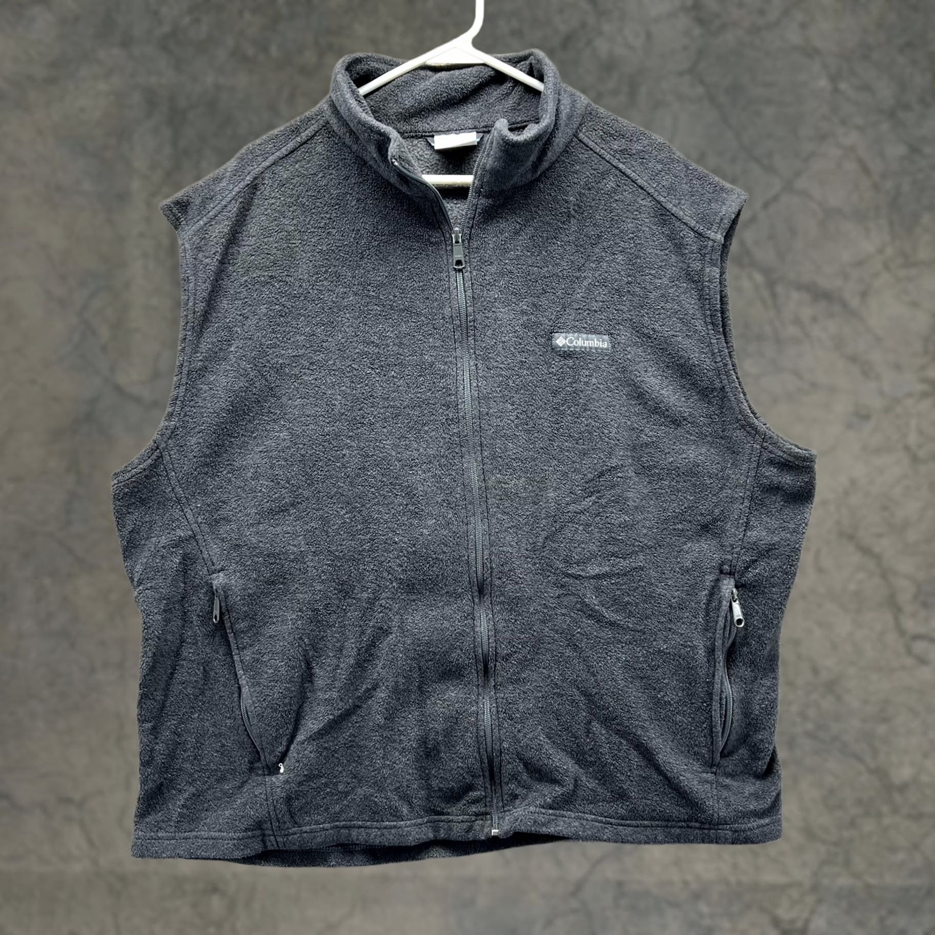 Vintage Columbia Vest Mens 2XL Gray Fleece Full Zip Stand Collar Outdoor Hiking Casual Windbreaker Pocketed Zippered Size US XXL / EU 58 / 5 - 1 Thumbnail