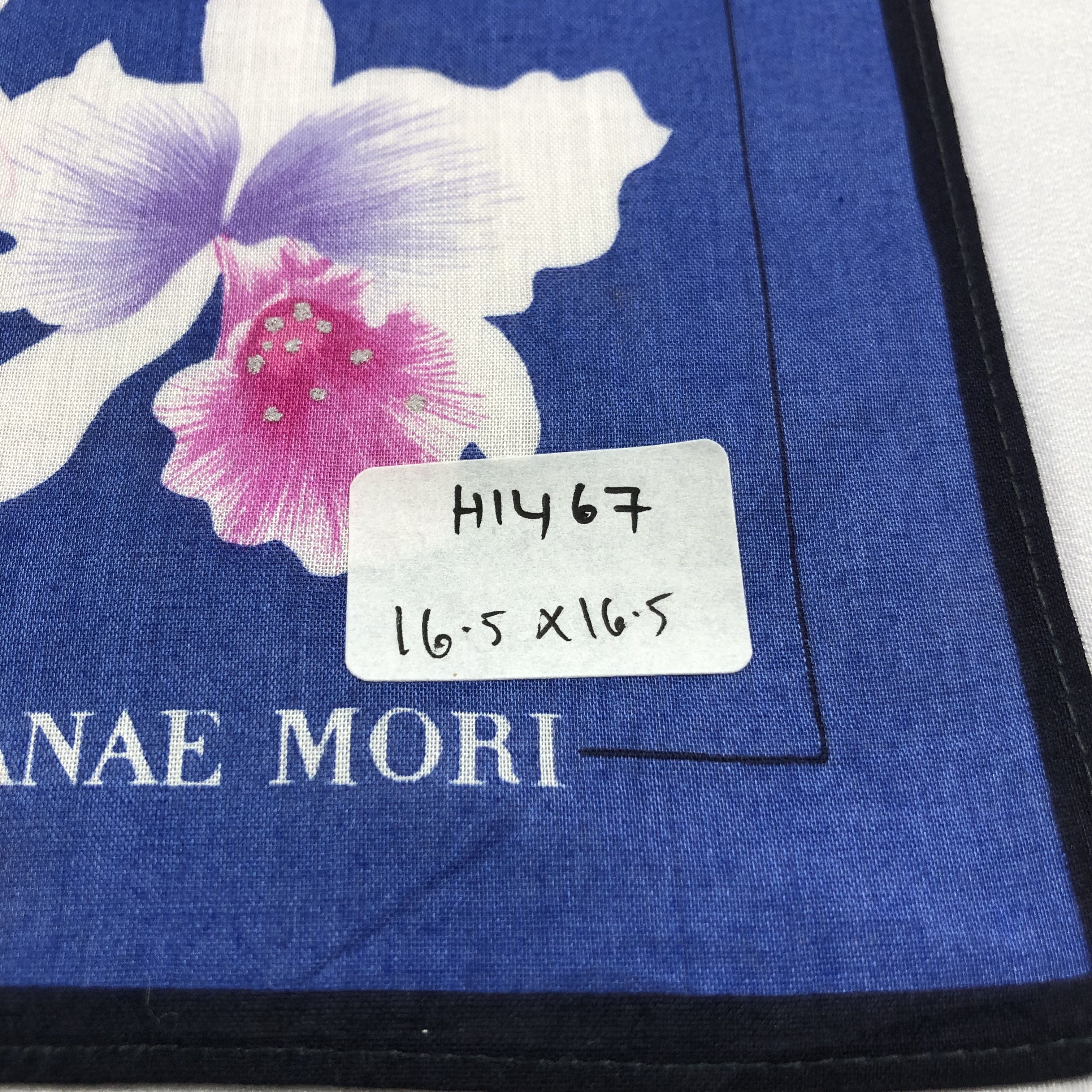 Hanae Mori Hanae Mori Handkerchief Neckerchief Bandana H1467 Size ONE SIZE - 5 Thumbnail